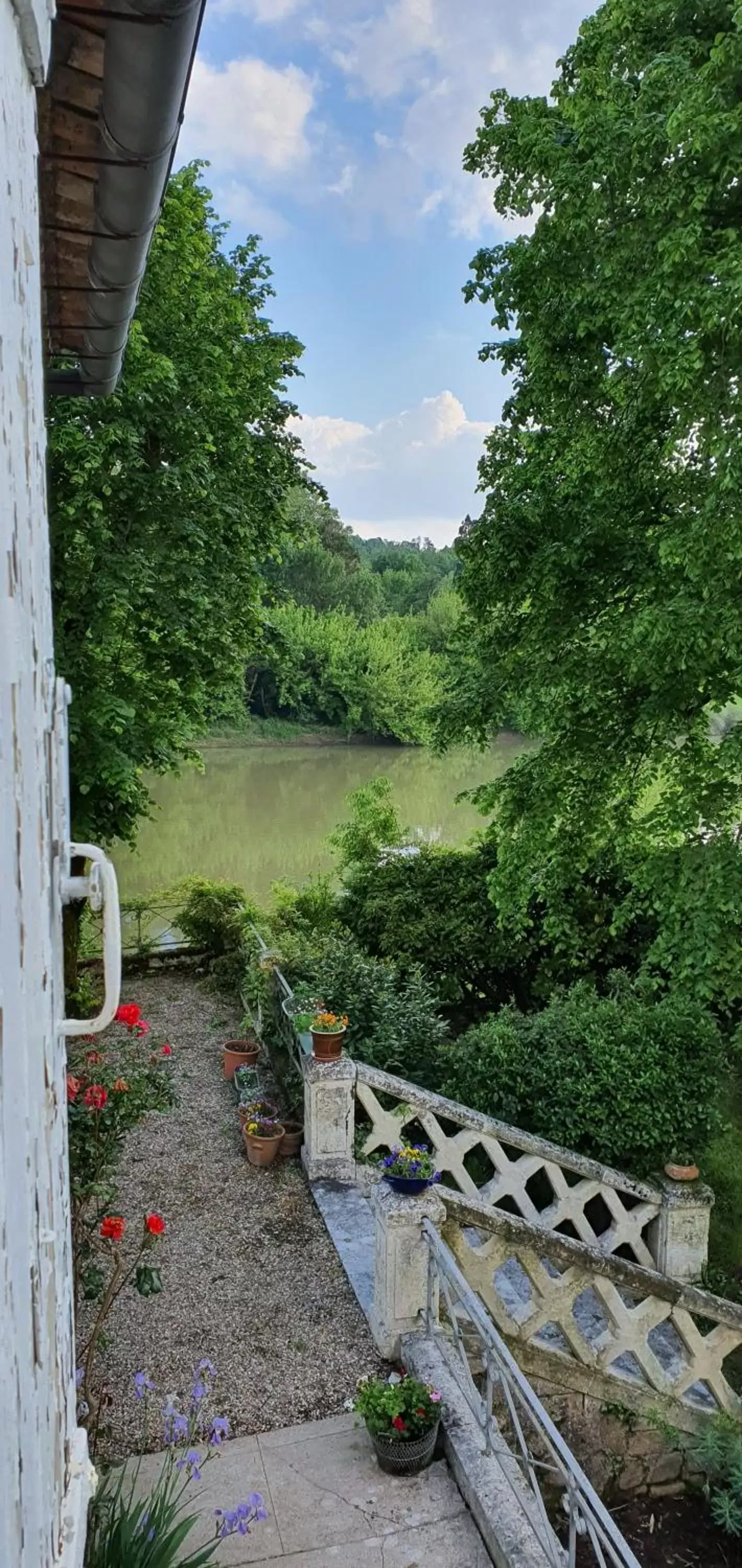 River view in Château Destinée