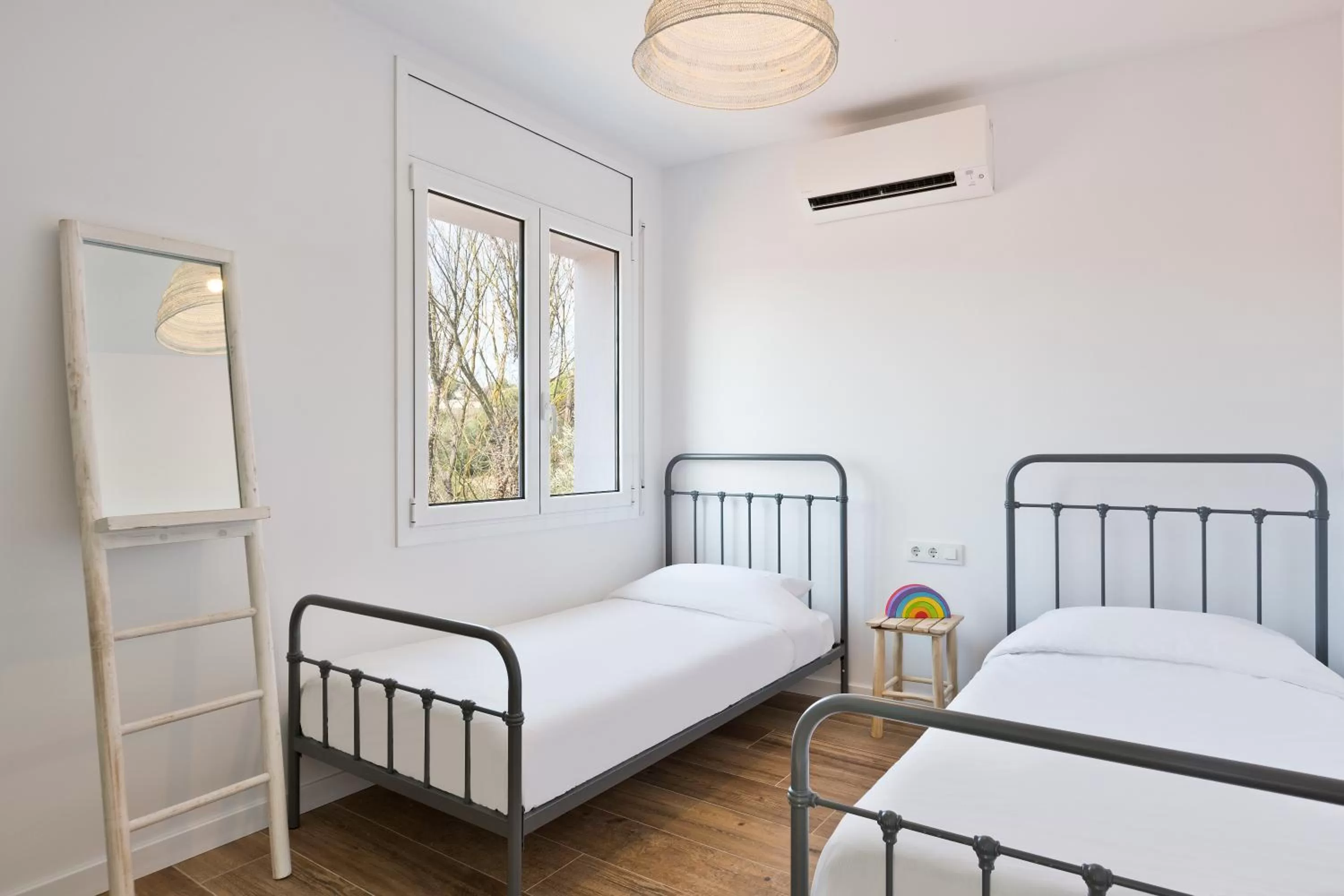 Bed in Masia Can Rovira - ESC1852