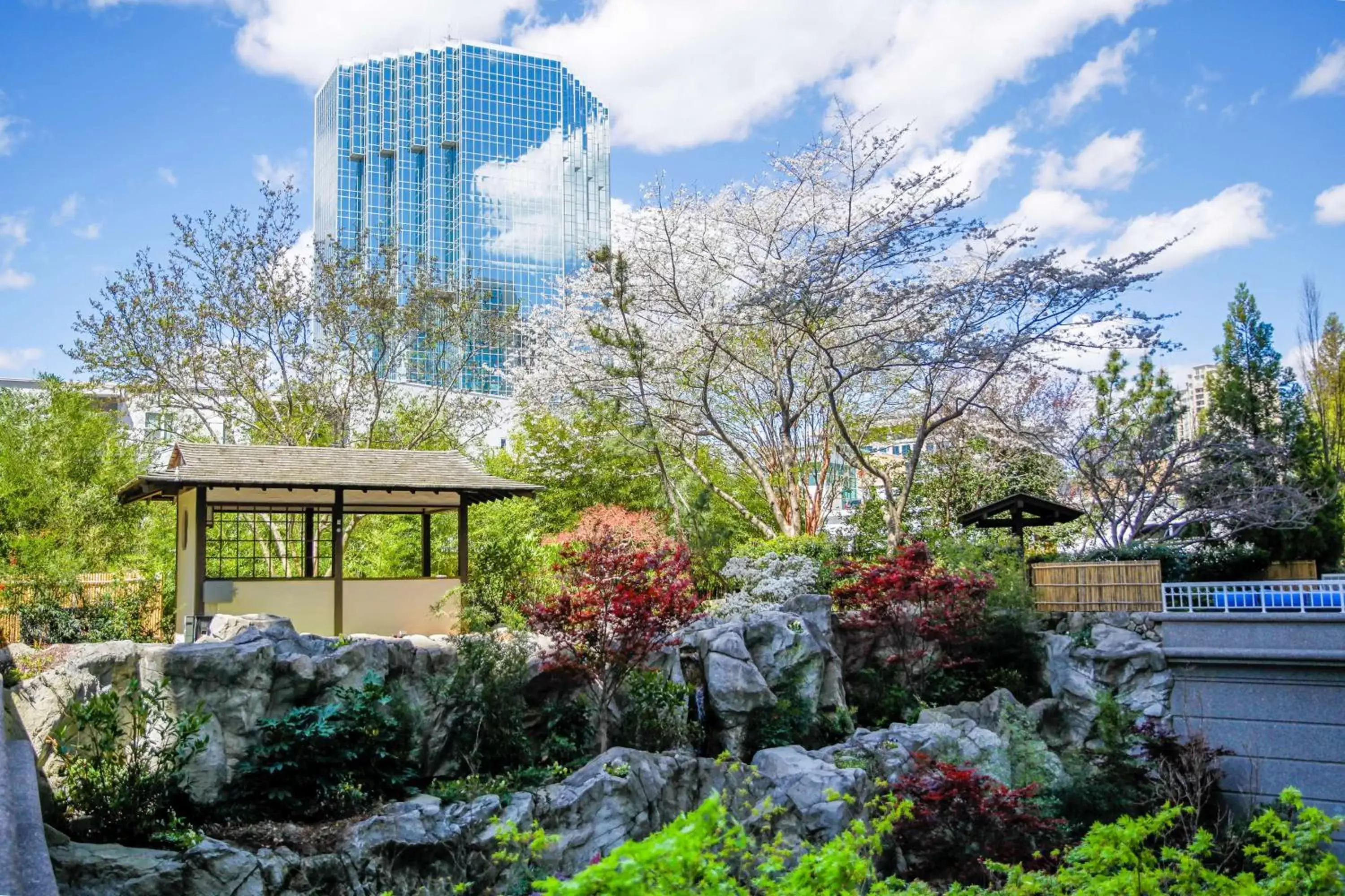 Property building in Grand Hyatt Atlanta in Buckhead