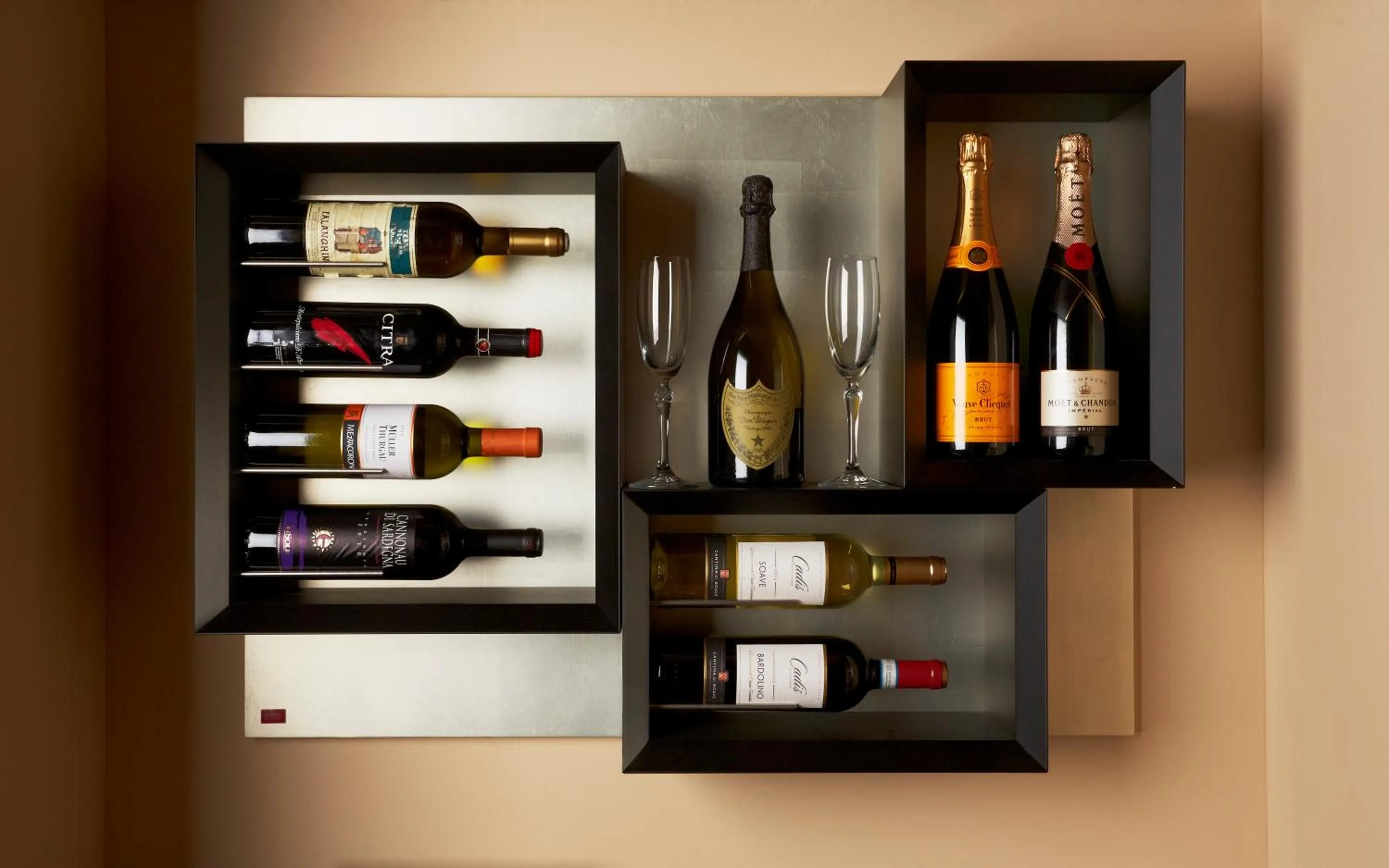 Decorative detail, Drinks in Spagna Royal Suite