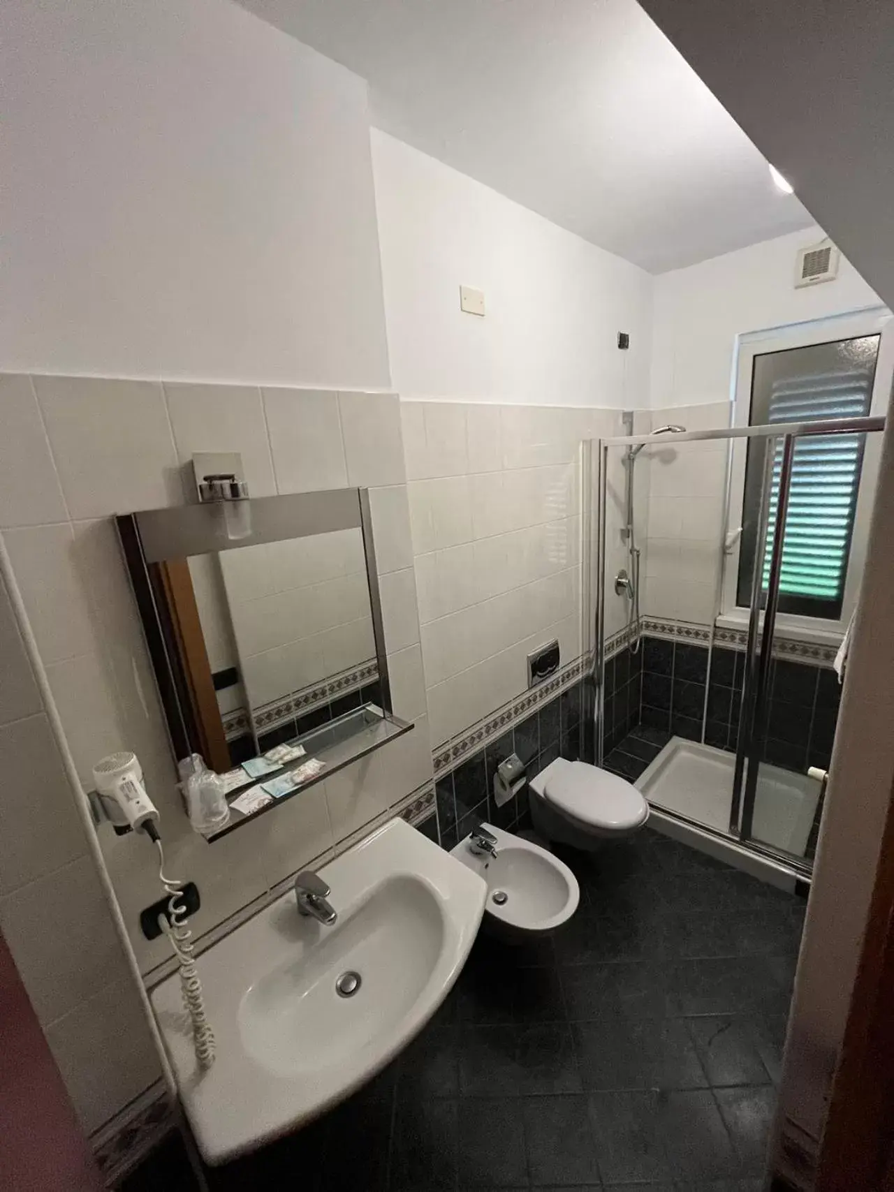 Bathroom in Hotel Parma