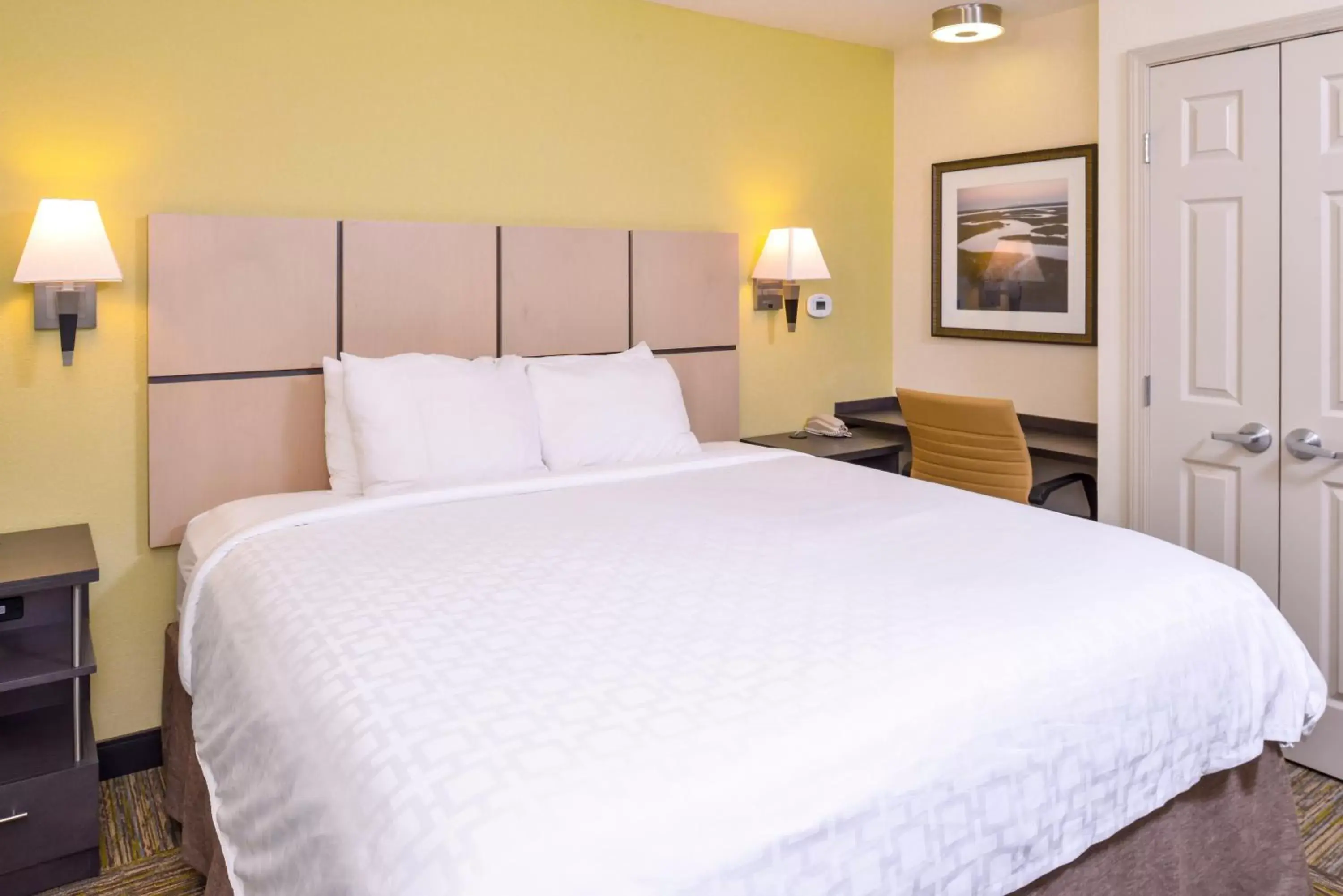 Bed in Candlewood Suites - Plano North by IHG Bed in Candlewood Suites - Plano North by IHG