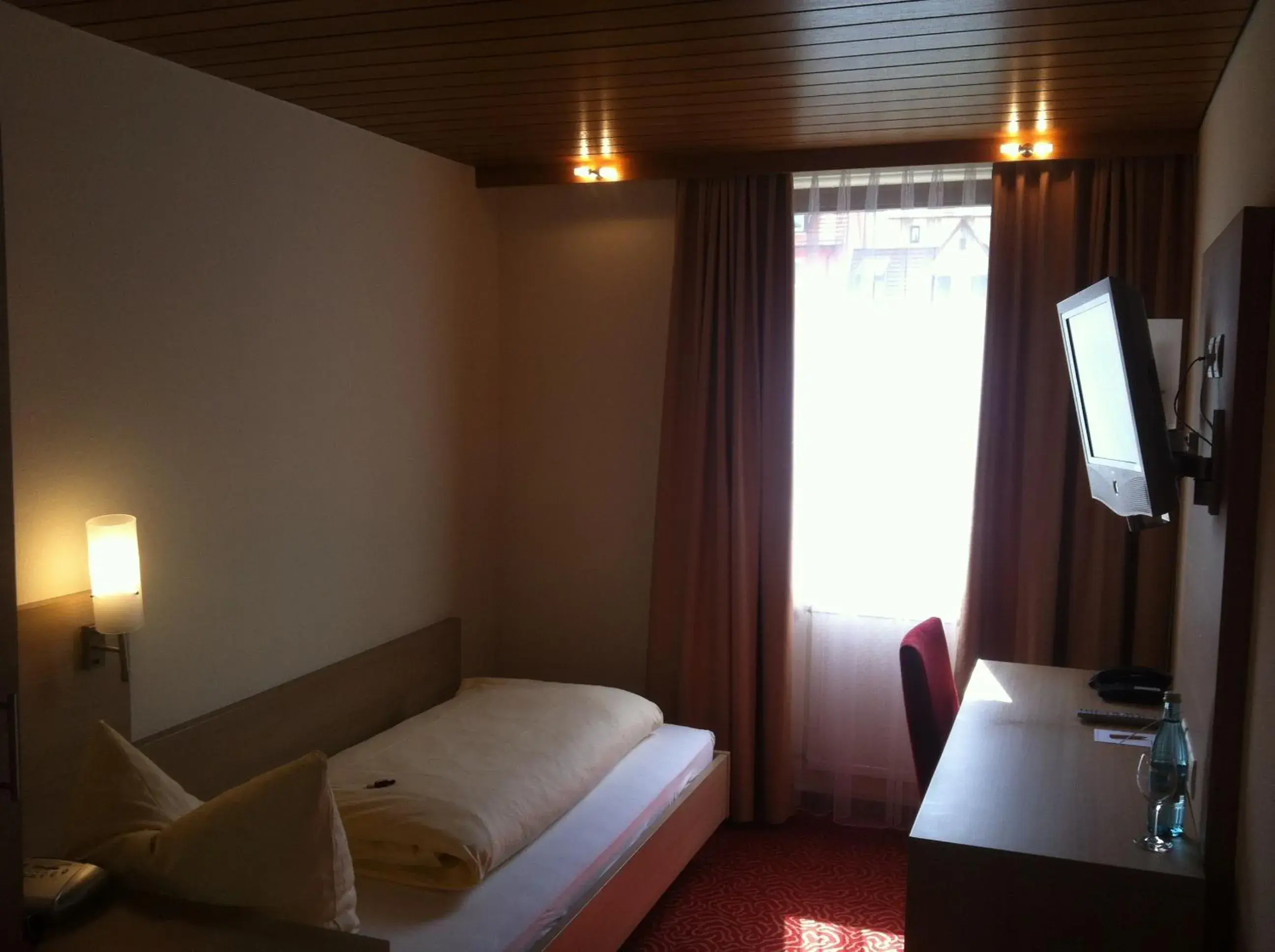 Photo of the whole room, Bed in Tauberhotel Kette