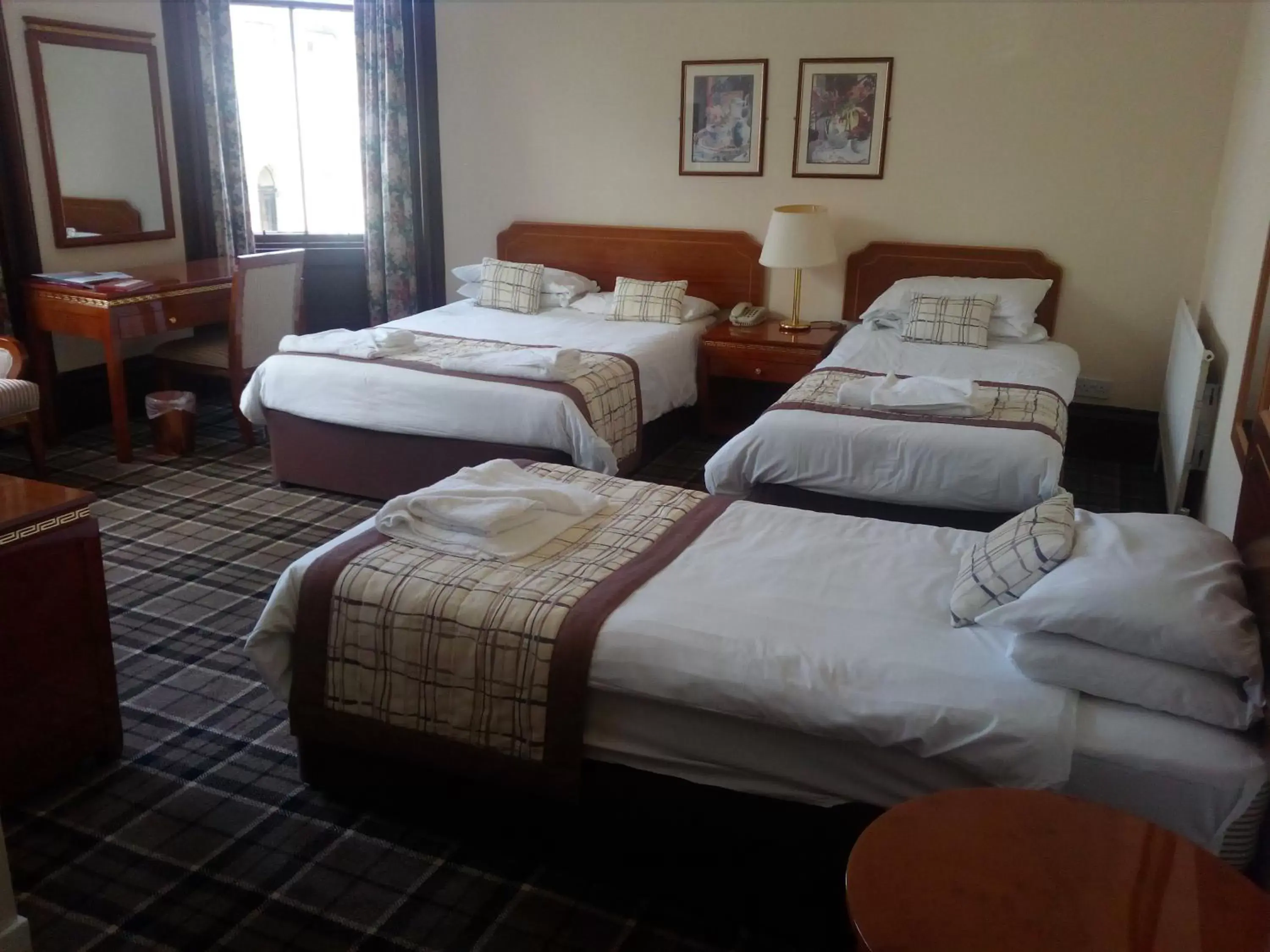 Bed in Royal Thurso Hotel