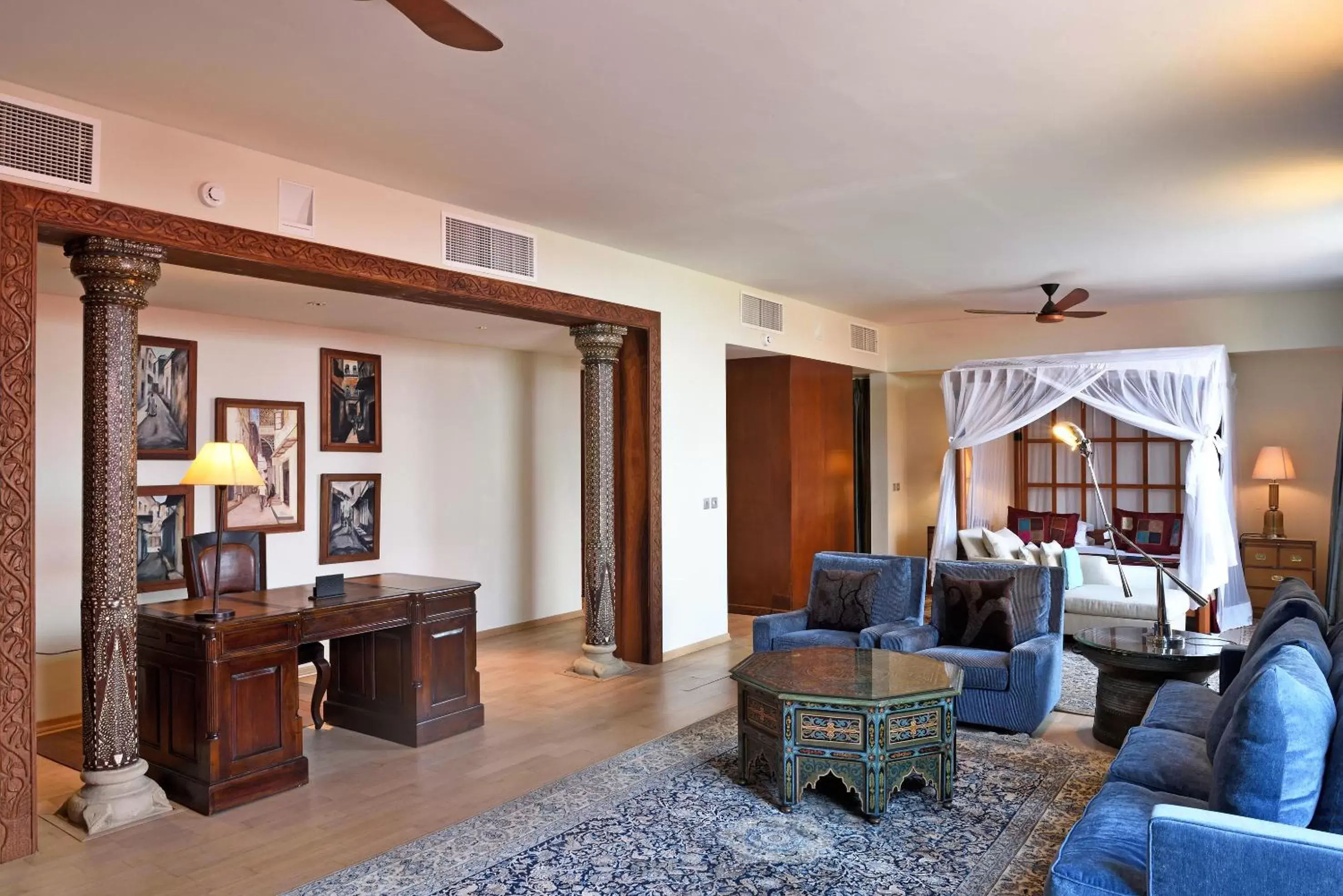 Photo of the whole room, Seating Area in Melia Zanzibar