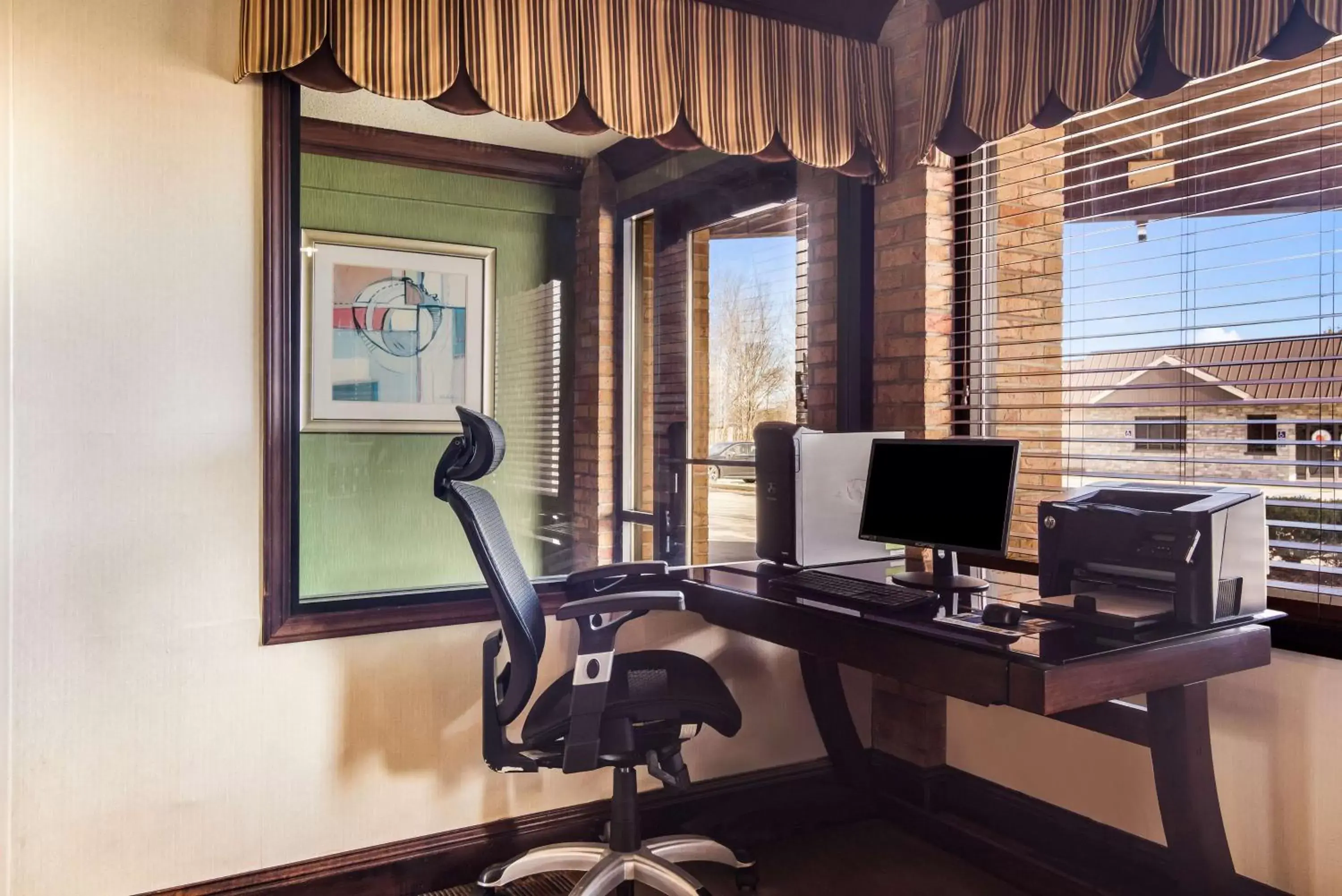 Business facilities in Best Western Grove City Inn