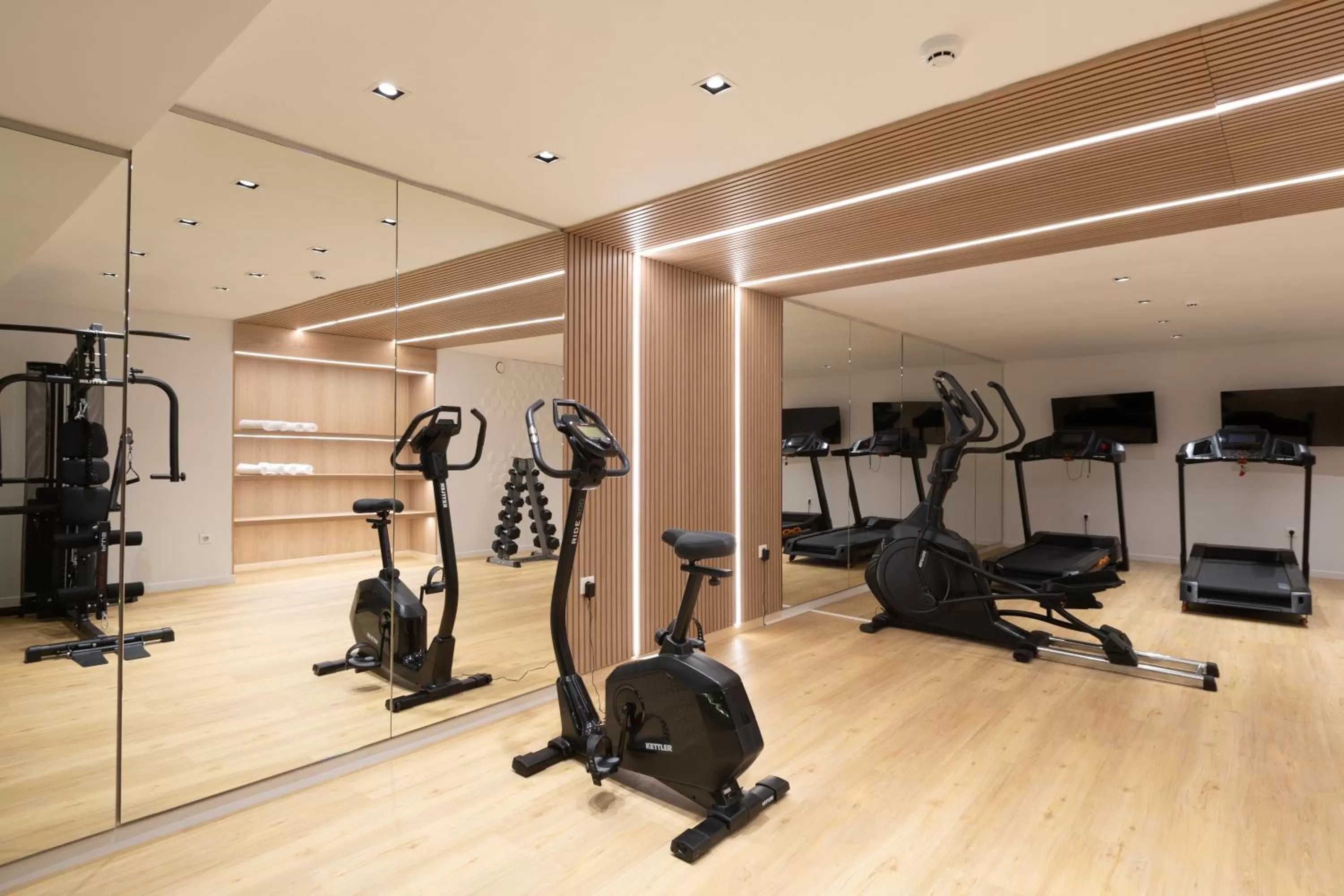 Fitness centre/facilities in Incanto Boutique Suites - Neos Kosmos
