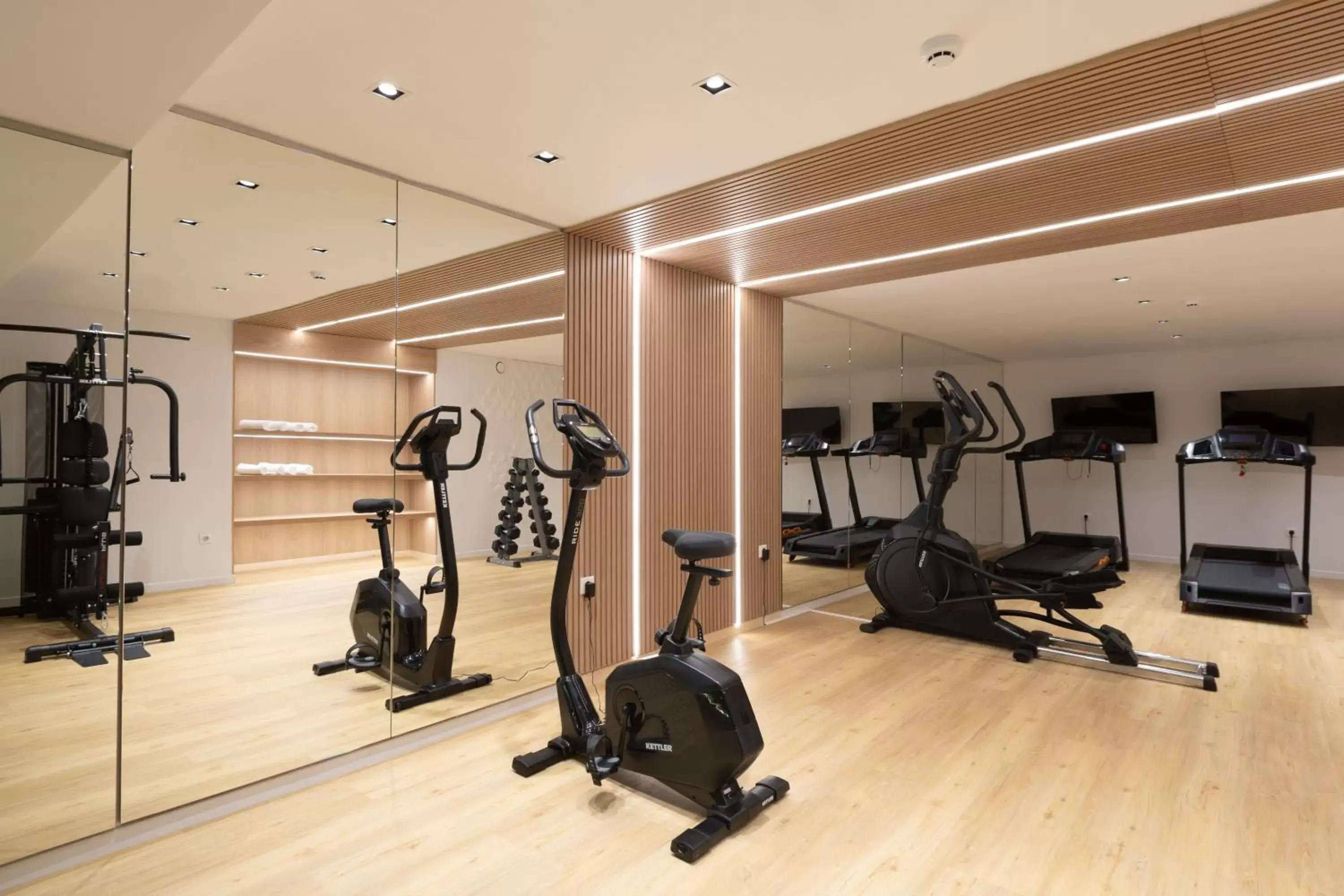 Fitness centre/facilities, Fitness Center/Facilities in LUX&EASY Athens Metro Suites