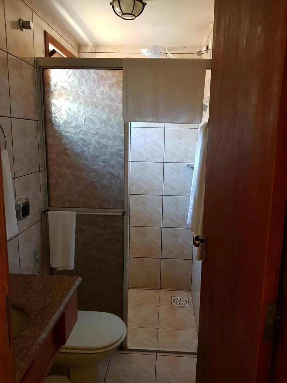 Bathroom in Bartholo Plaza Hotel