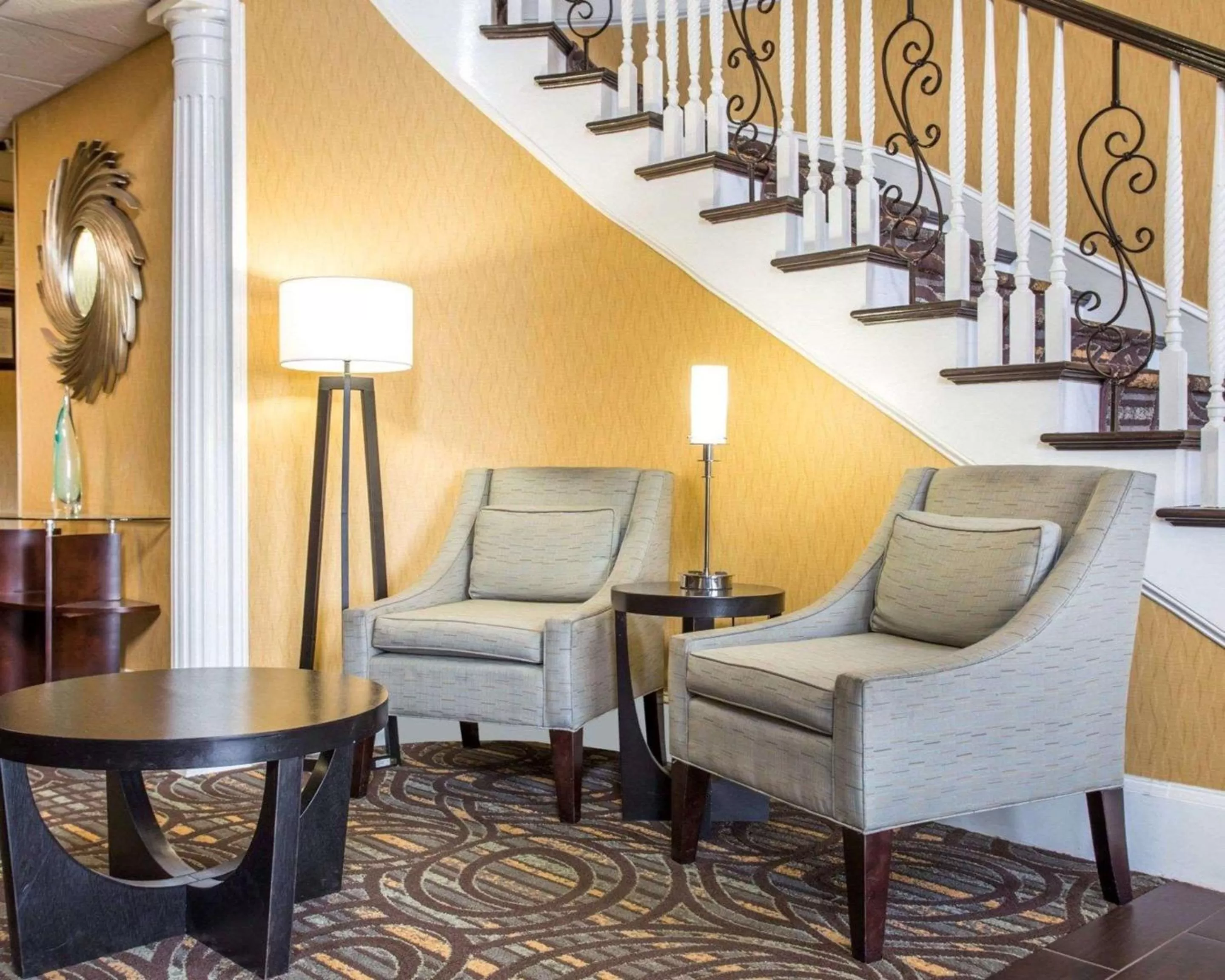 Lobby or reception in Comfort Inn & Suites at Stone Mountain