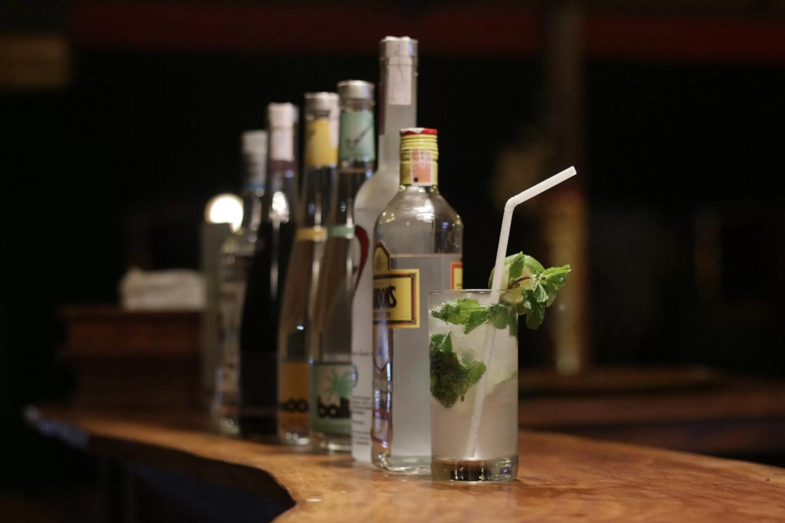 Drinks in D'Muncuk Huts Lembongan