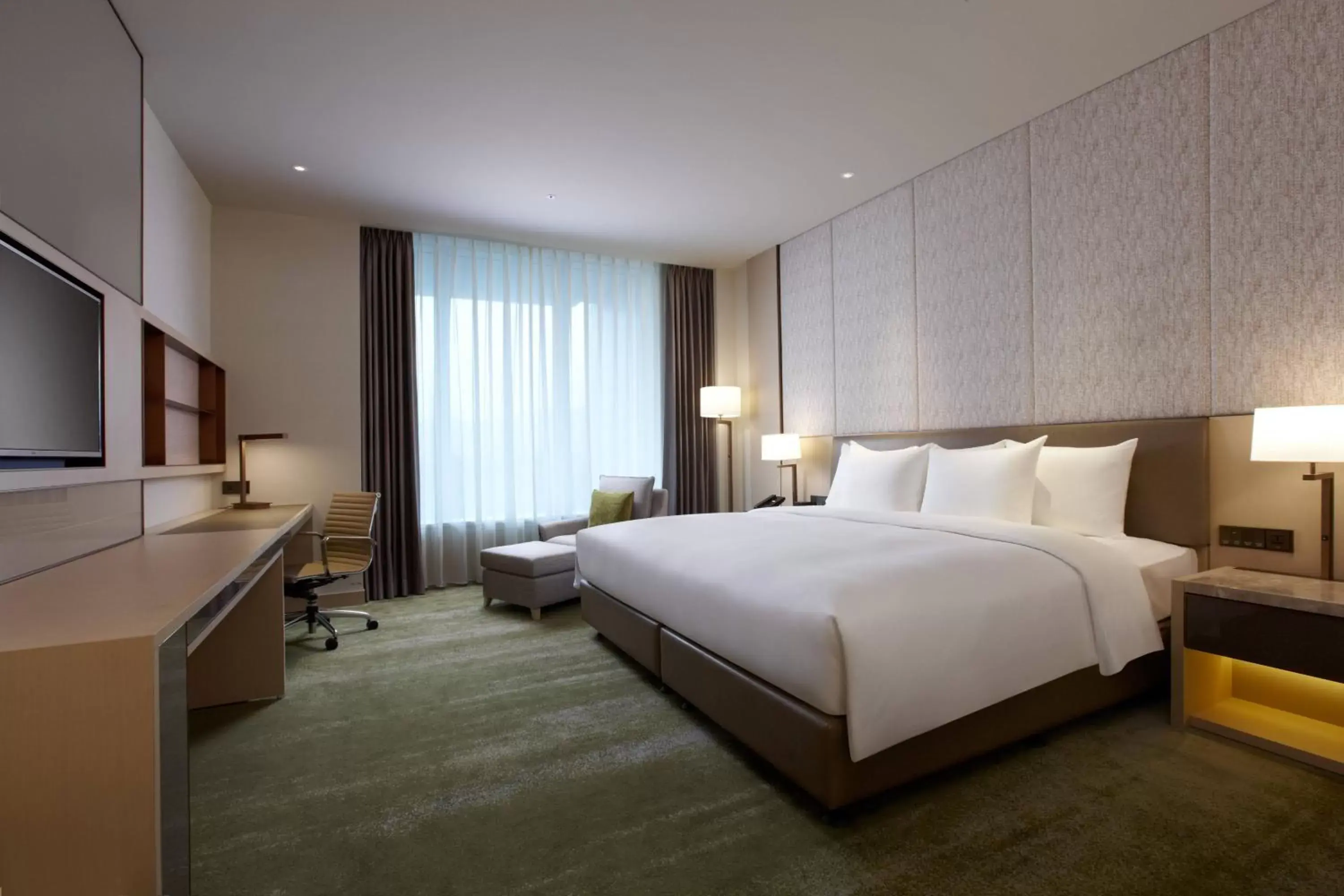 Photo of the whole room, Bed in Courtyard by Marriott Taipei