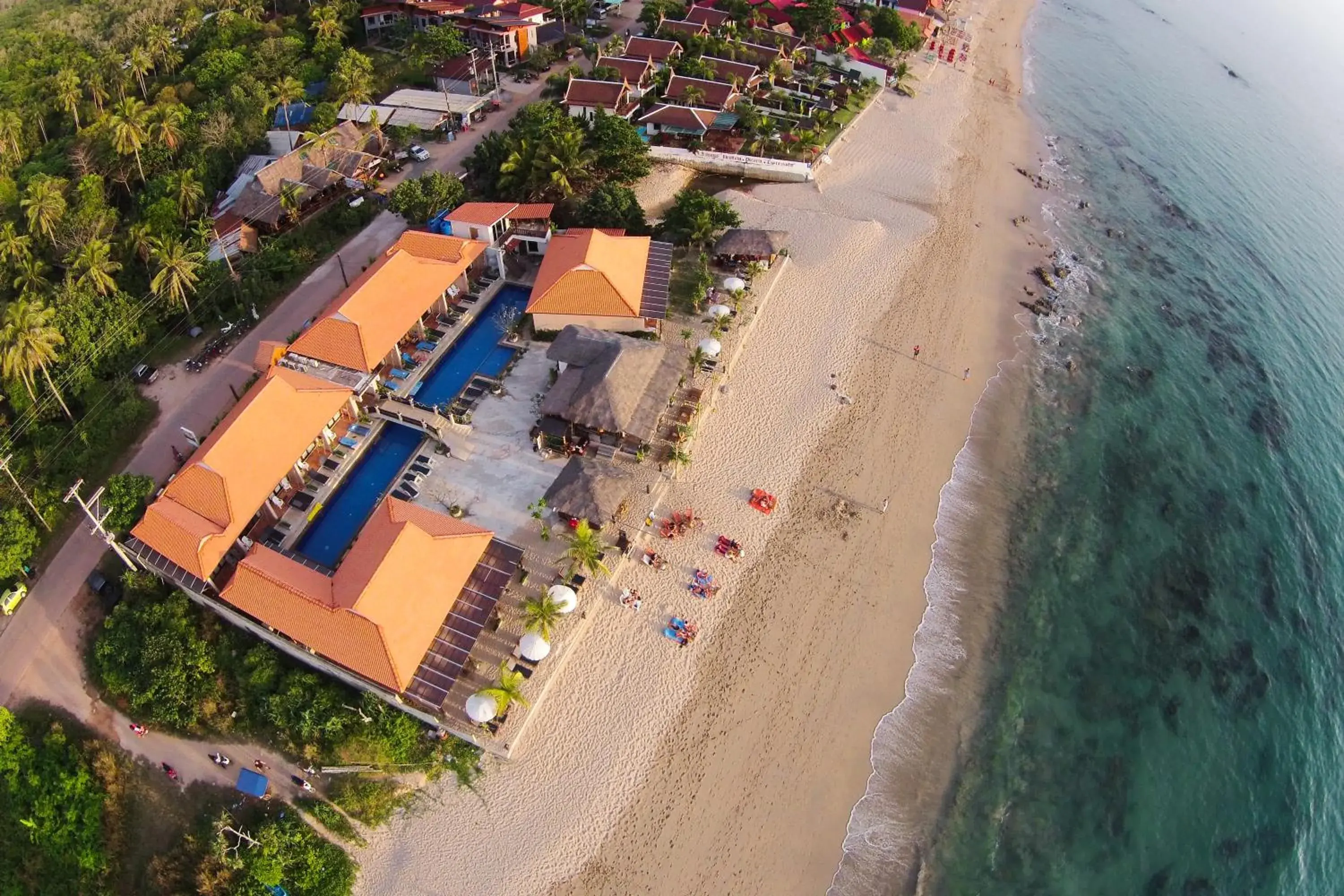 Bird's eye view, Bird's-eye View in Peace Paradise Beach