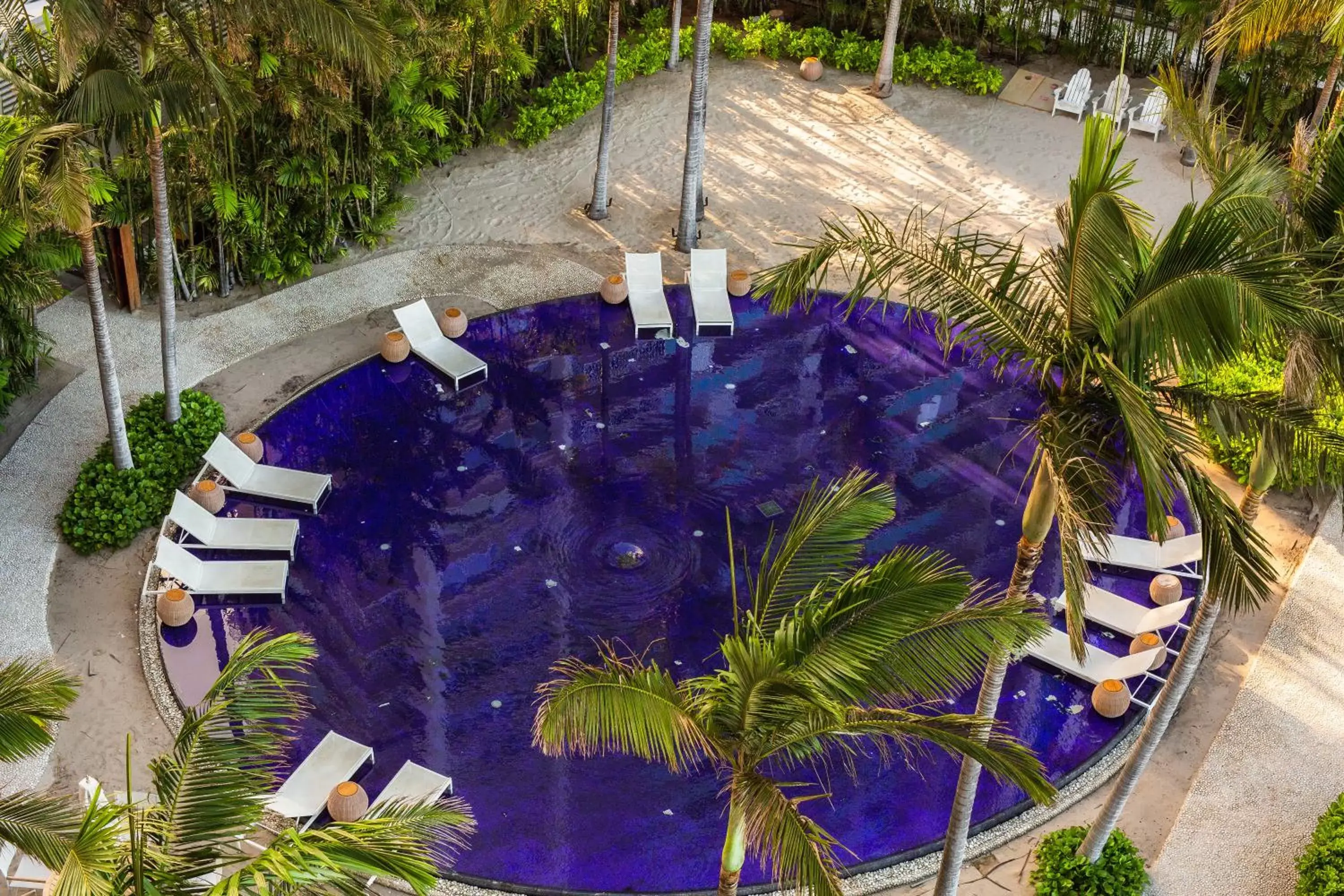 Swimming pool, Pool View in Hilton Vacation Club The Modern Honolulu