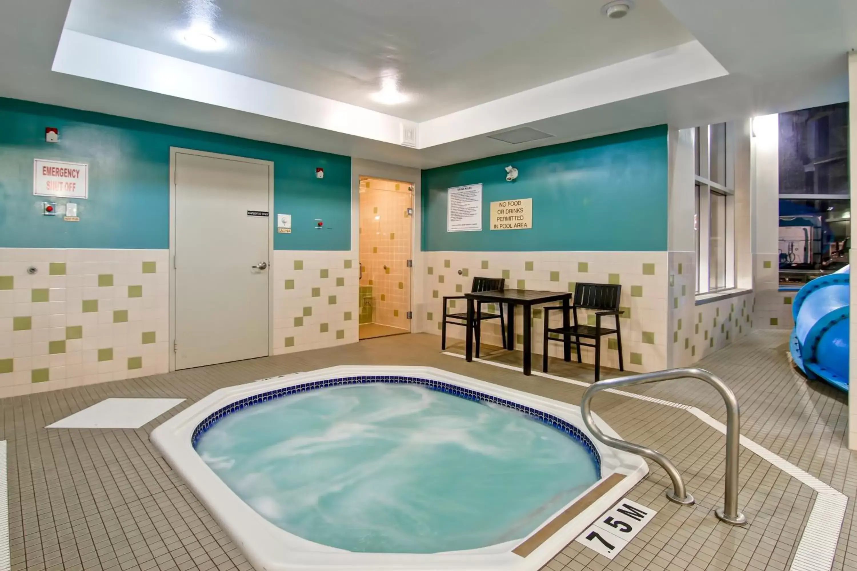 Hot Tub, Swimming Pool in Best Western Plus Brandon Inn