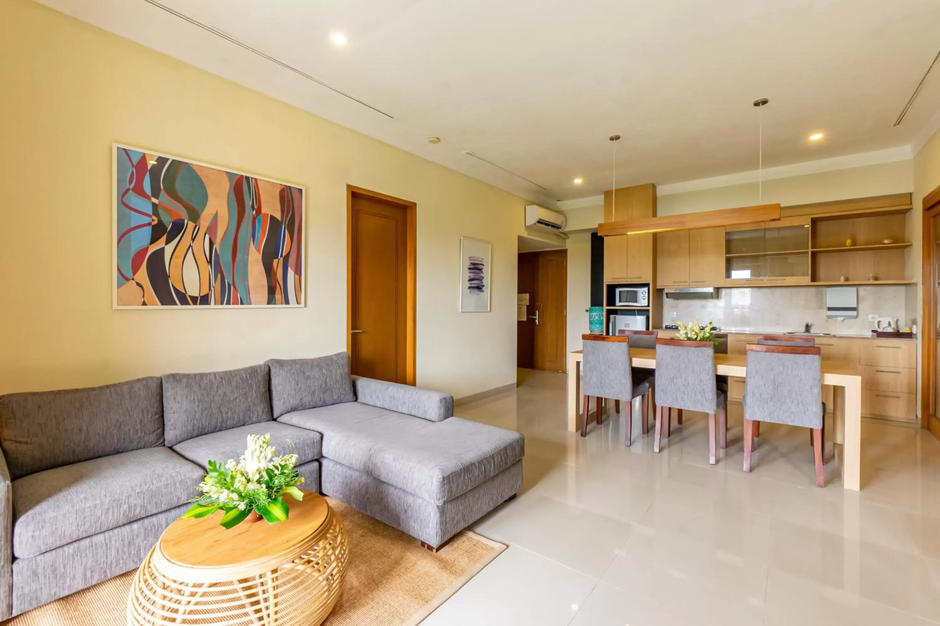 Kitchen or kitchenette, Dining Area in Sara Residence by Nakula