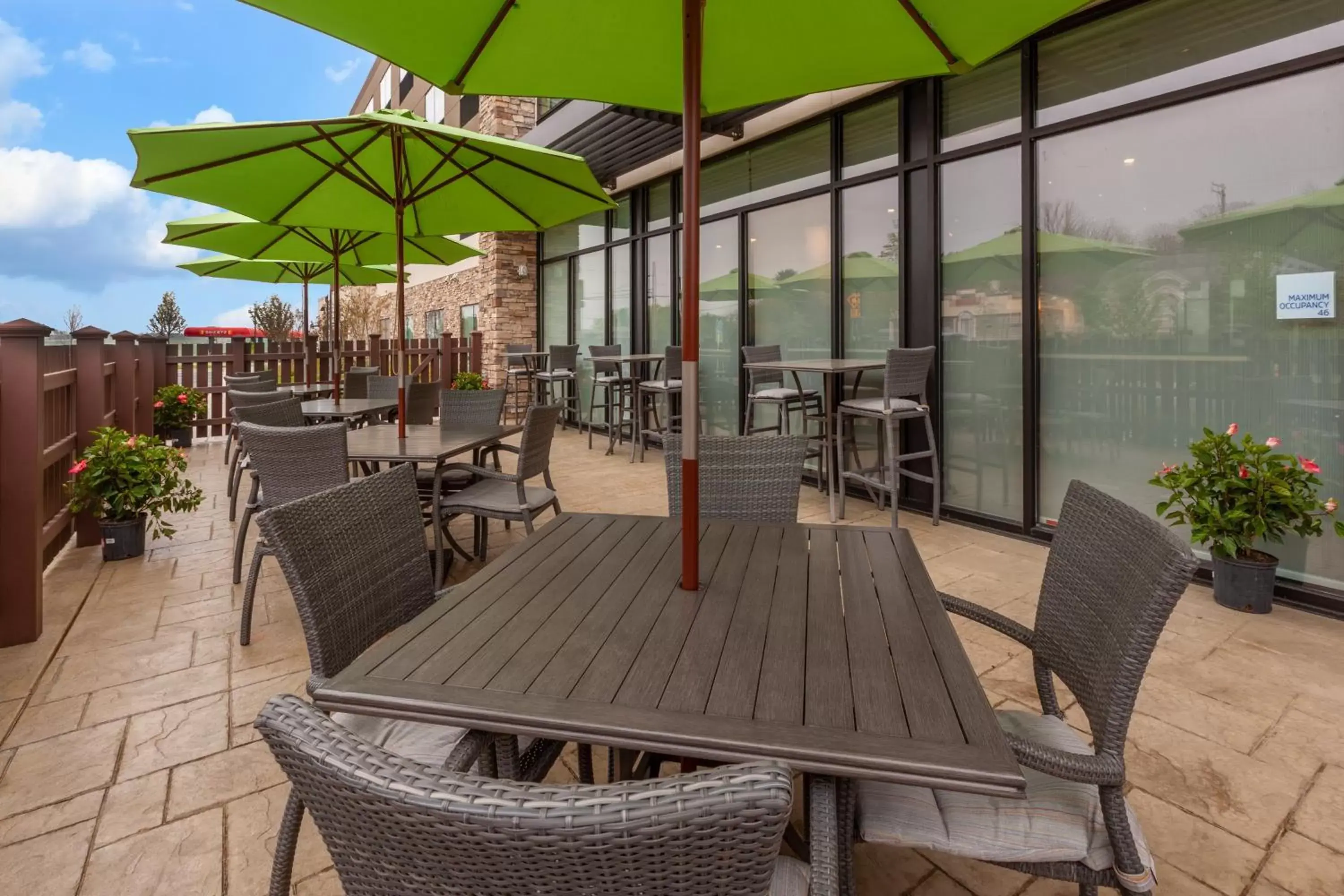 Other, Patio/Outdoor Area in Holiday Inn Express & Suites Brunswick-Harpers Ferry Area, an IHG Hotel