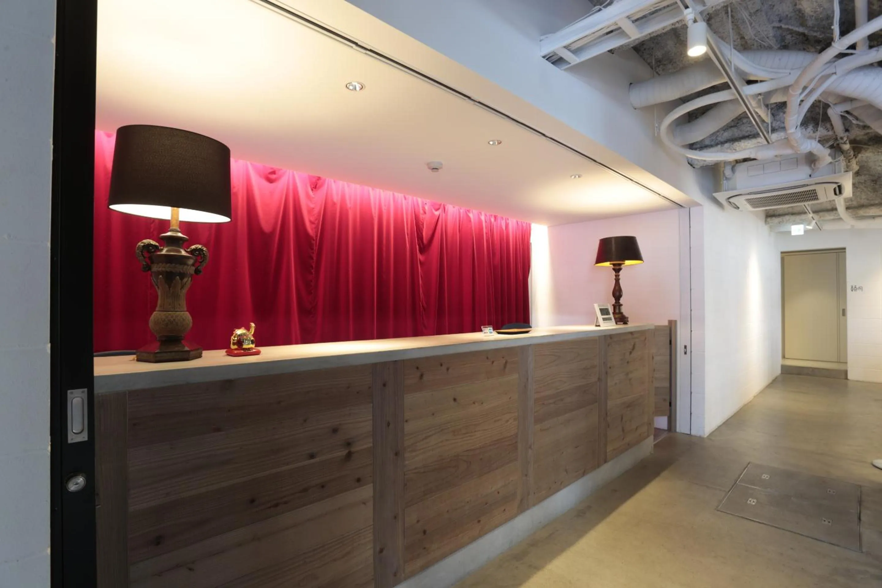 Lobby or reception in Hotel Sunplaza 2