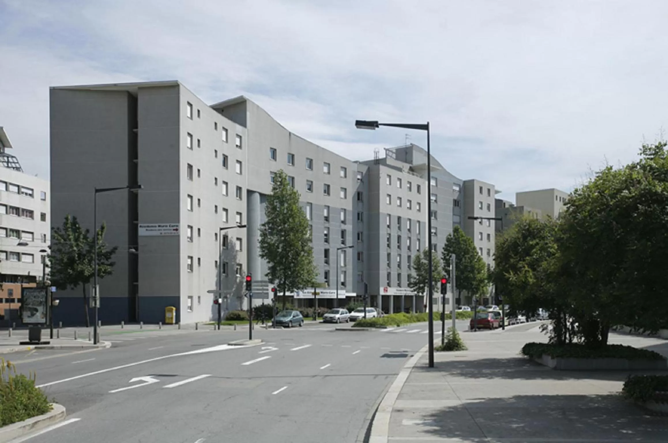 Facade/entrance in Séjours & Affaires Grenoble Marie Curie
