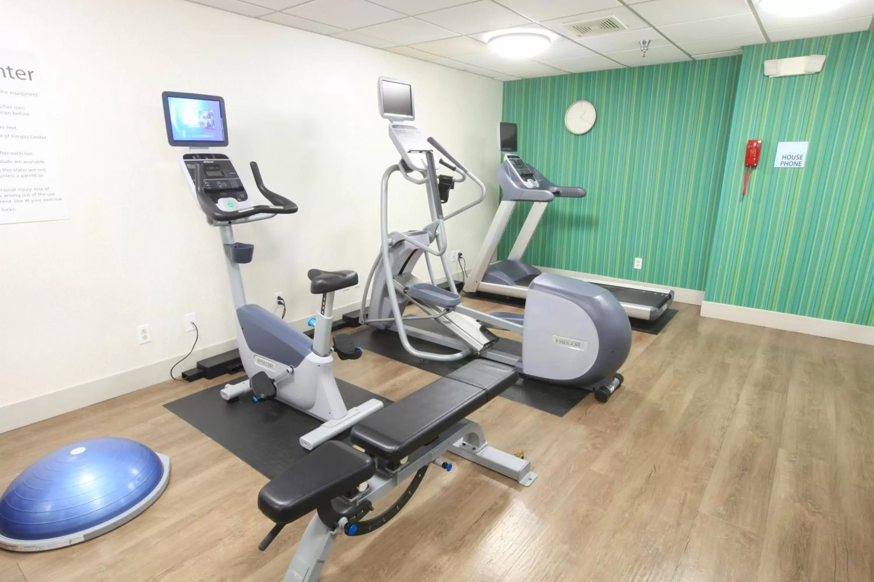 Spa and wellness centre/facilities, Fitness Center/Facilities in Holiday Inn Express & Suites Chattanooga-Hixson, an IHG Hotel