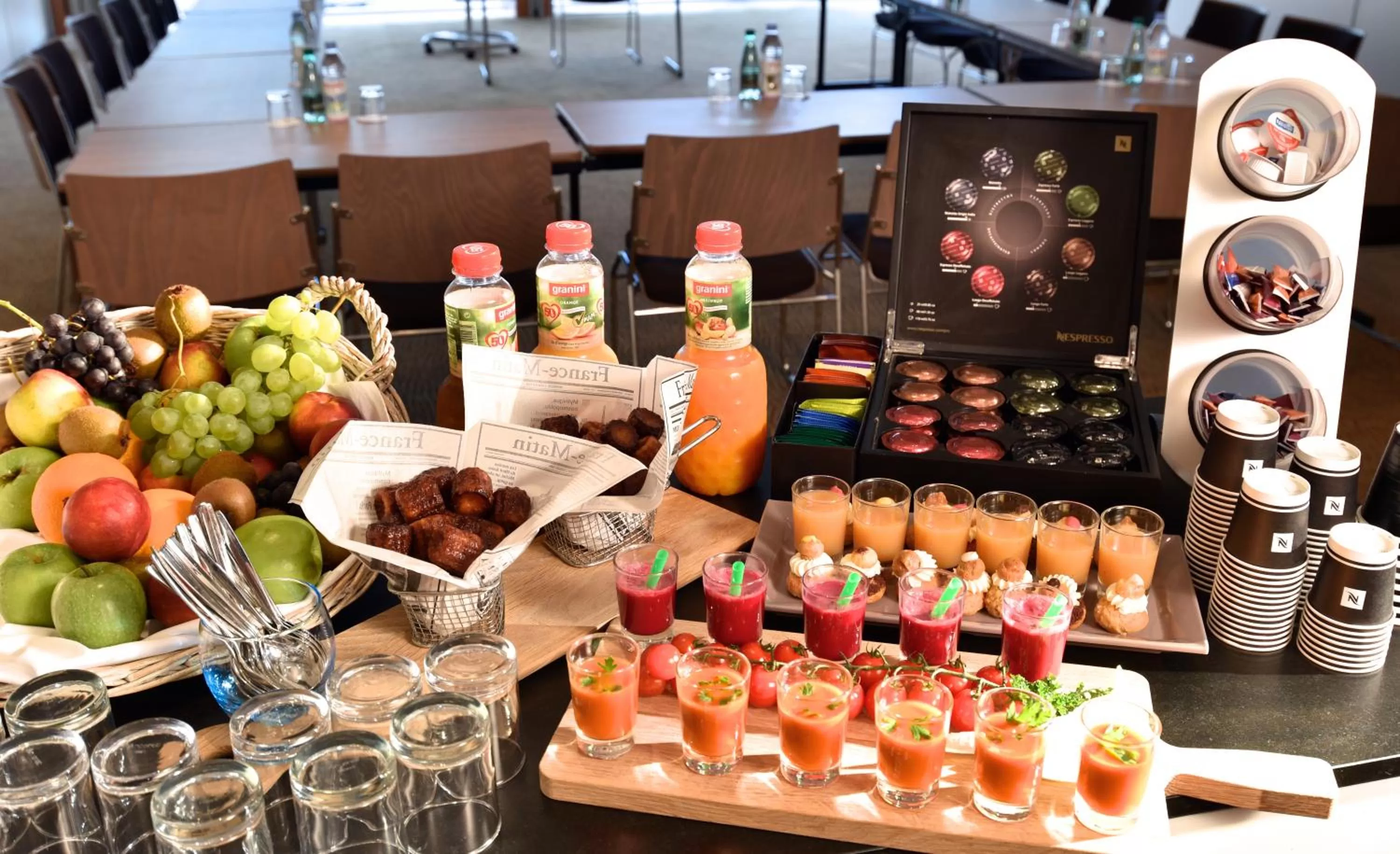 Restaurant/places to eat in Novotel Paris Nord Expo Aulnay