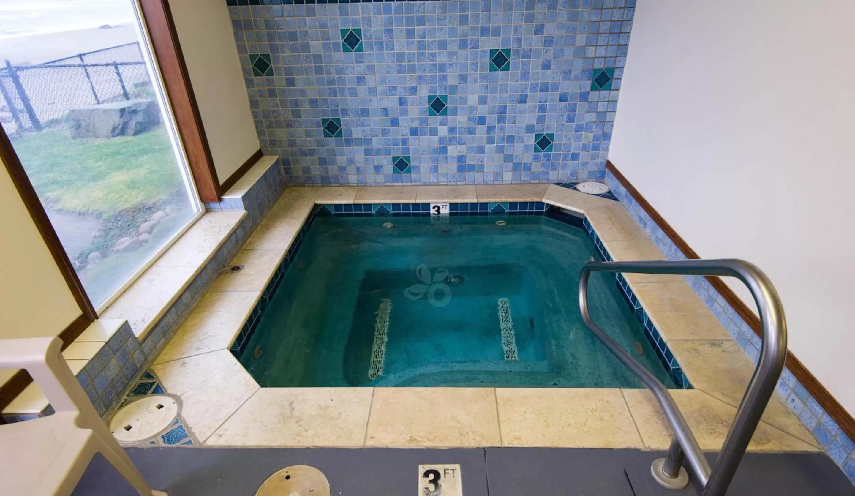 Hot Tub in The Sandcastle Beachfront Hotel Hot Tub in The Sandcastle Beachfront Hotel