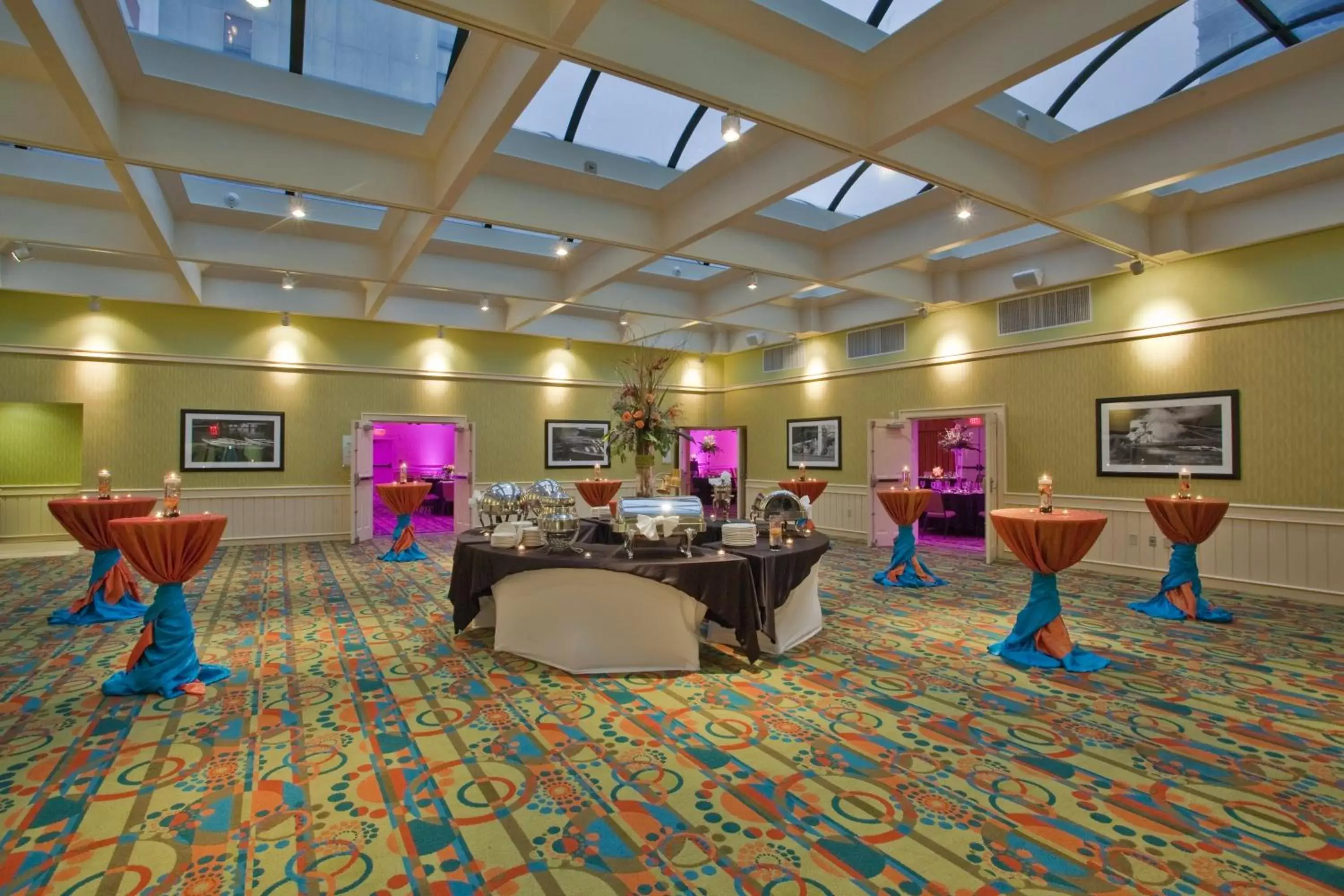 Meeting/conference room in Holiday Inn & Suites Virginia Beach - North Beach, an IHG Hotel