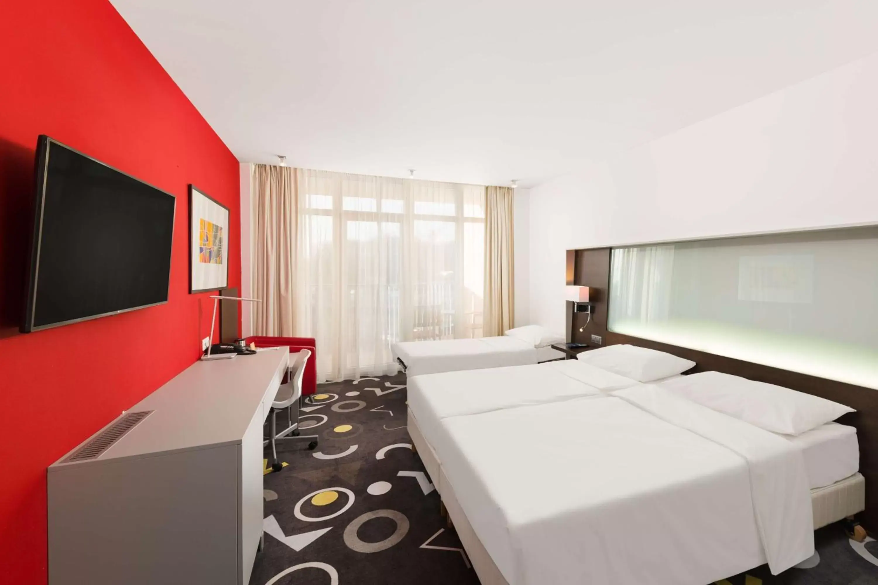 Bedroom, Bed in Park Inn by Radisson Sarvar Resort & Spa