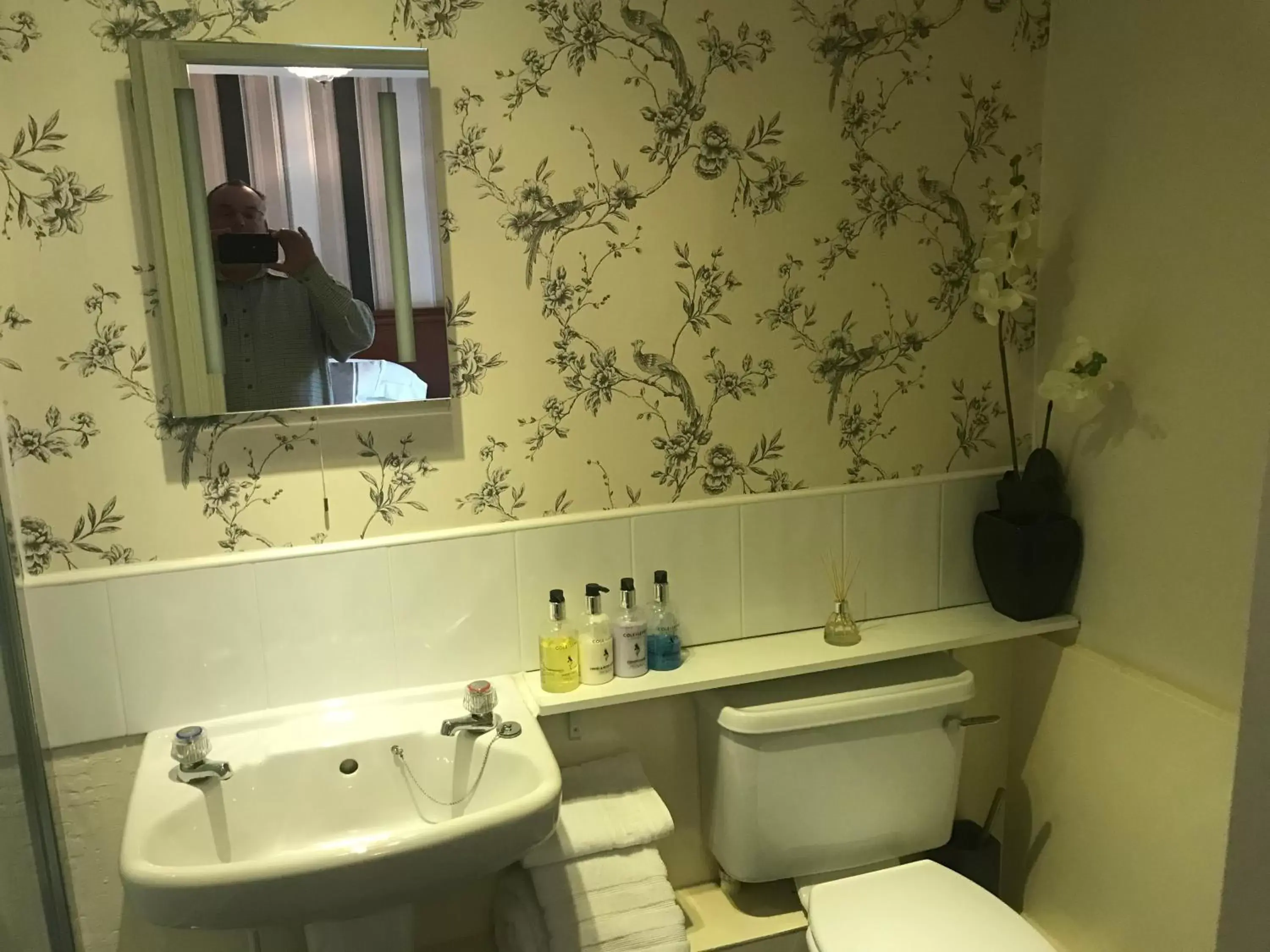 Bathroom in The Kings Arms (Scalford)