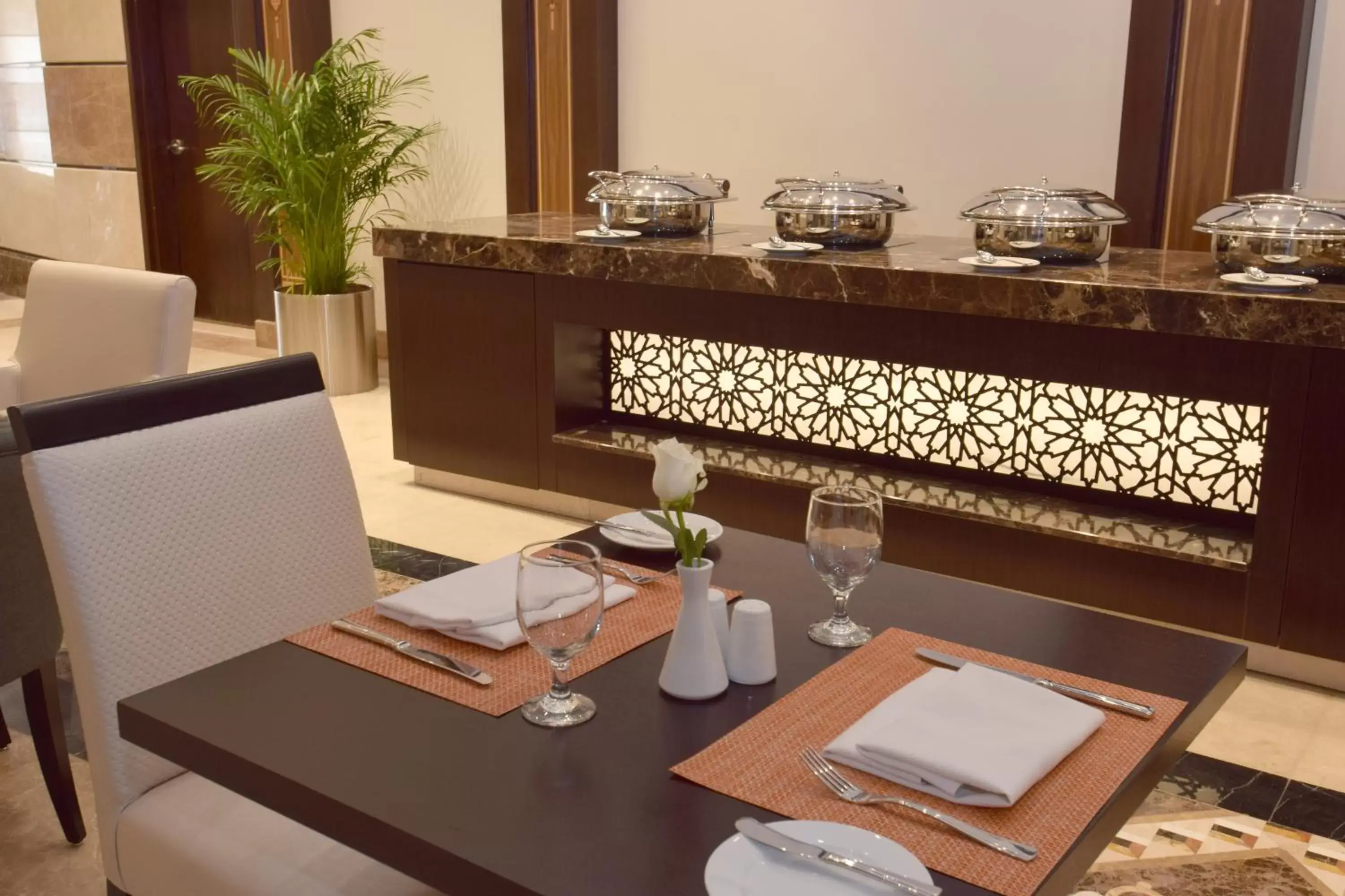 Restaurant/Places to Eat in Pullman Zamzam Madina