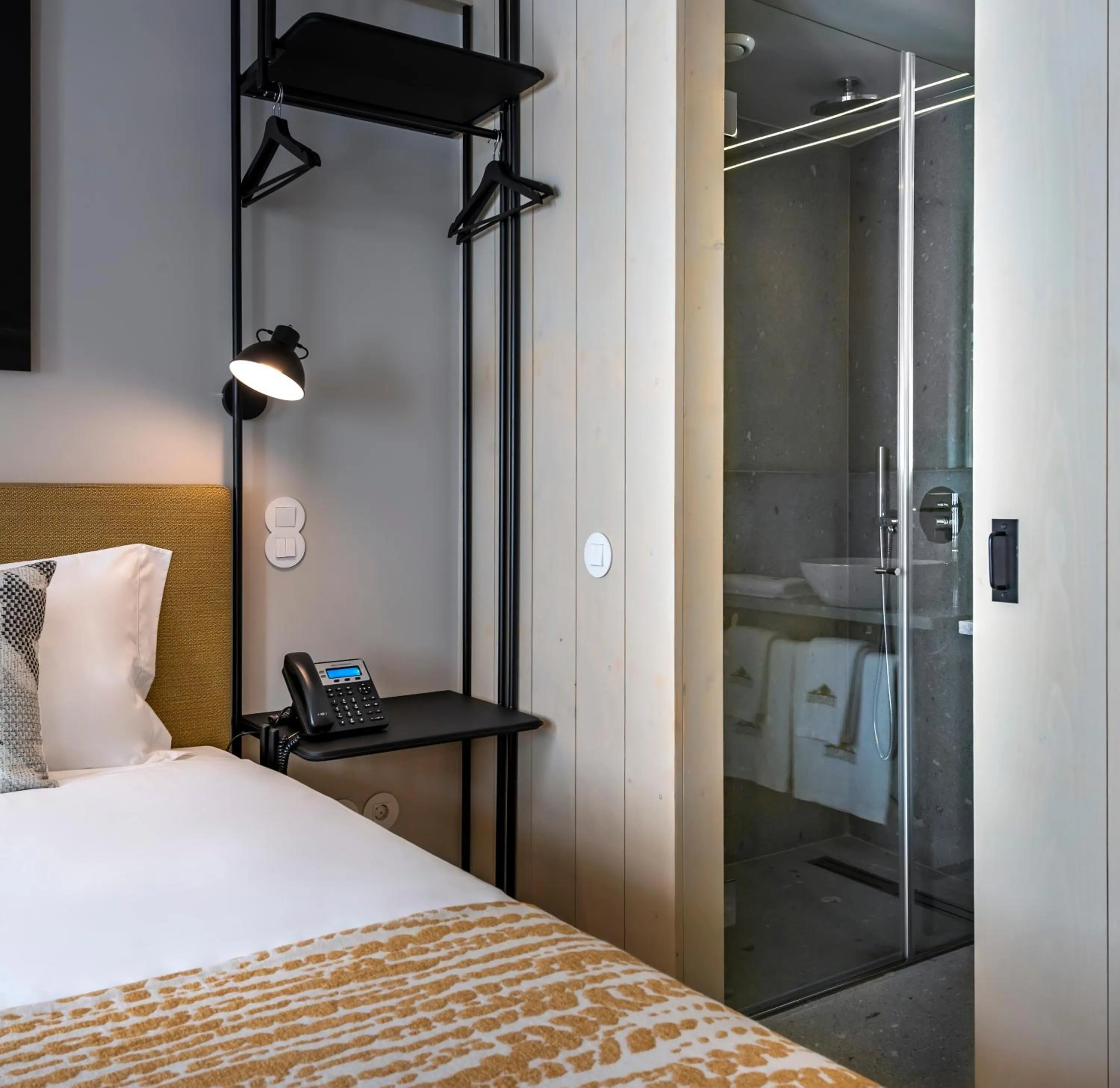 Bed in Porta Nova Collection House