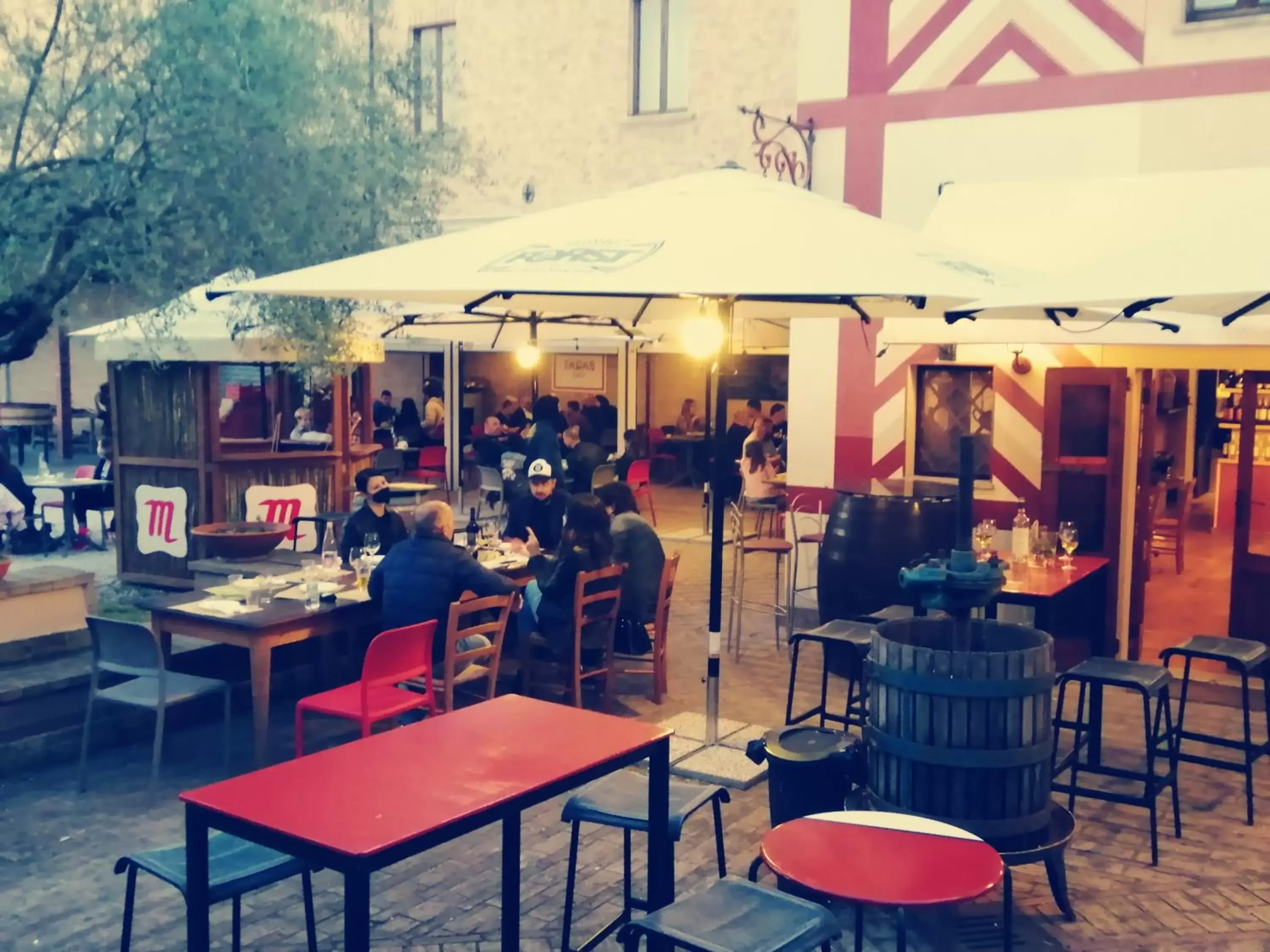Restaurant/Places to Eat in La Casetta del Cantiniere