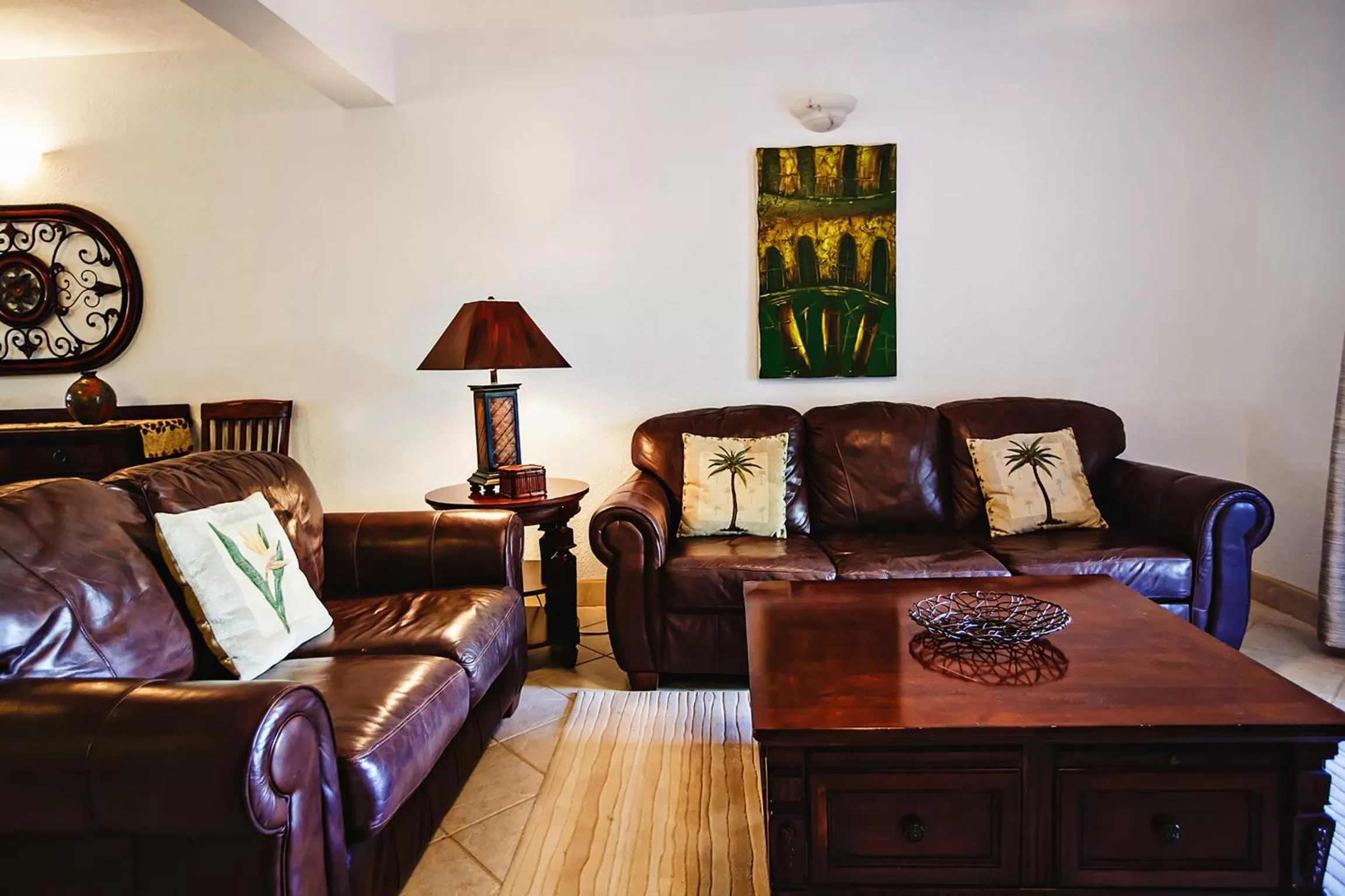 Living room in Pelican Reef Villas Resort