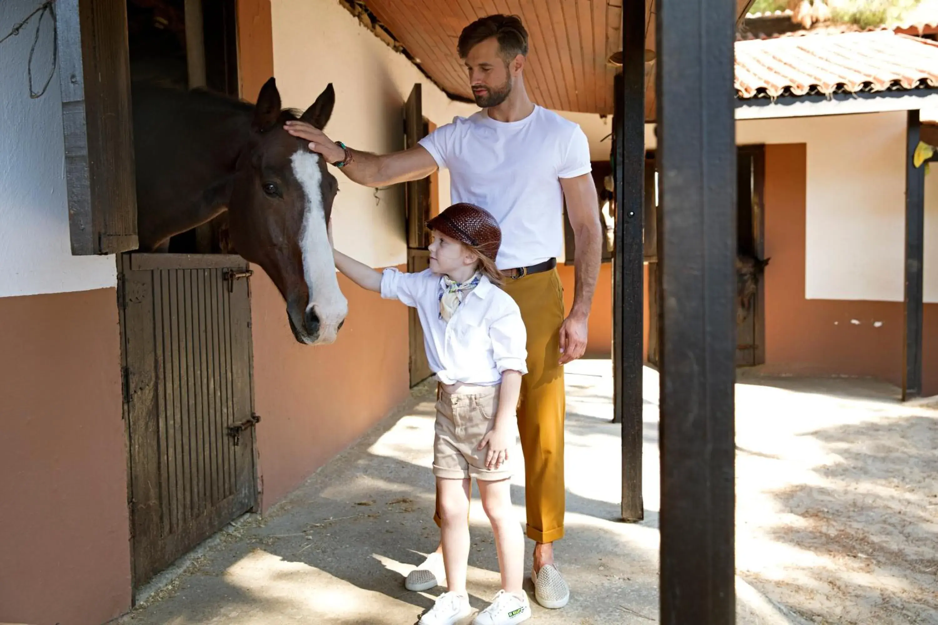 Animals, Family in Bellis Deluxe Hotel