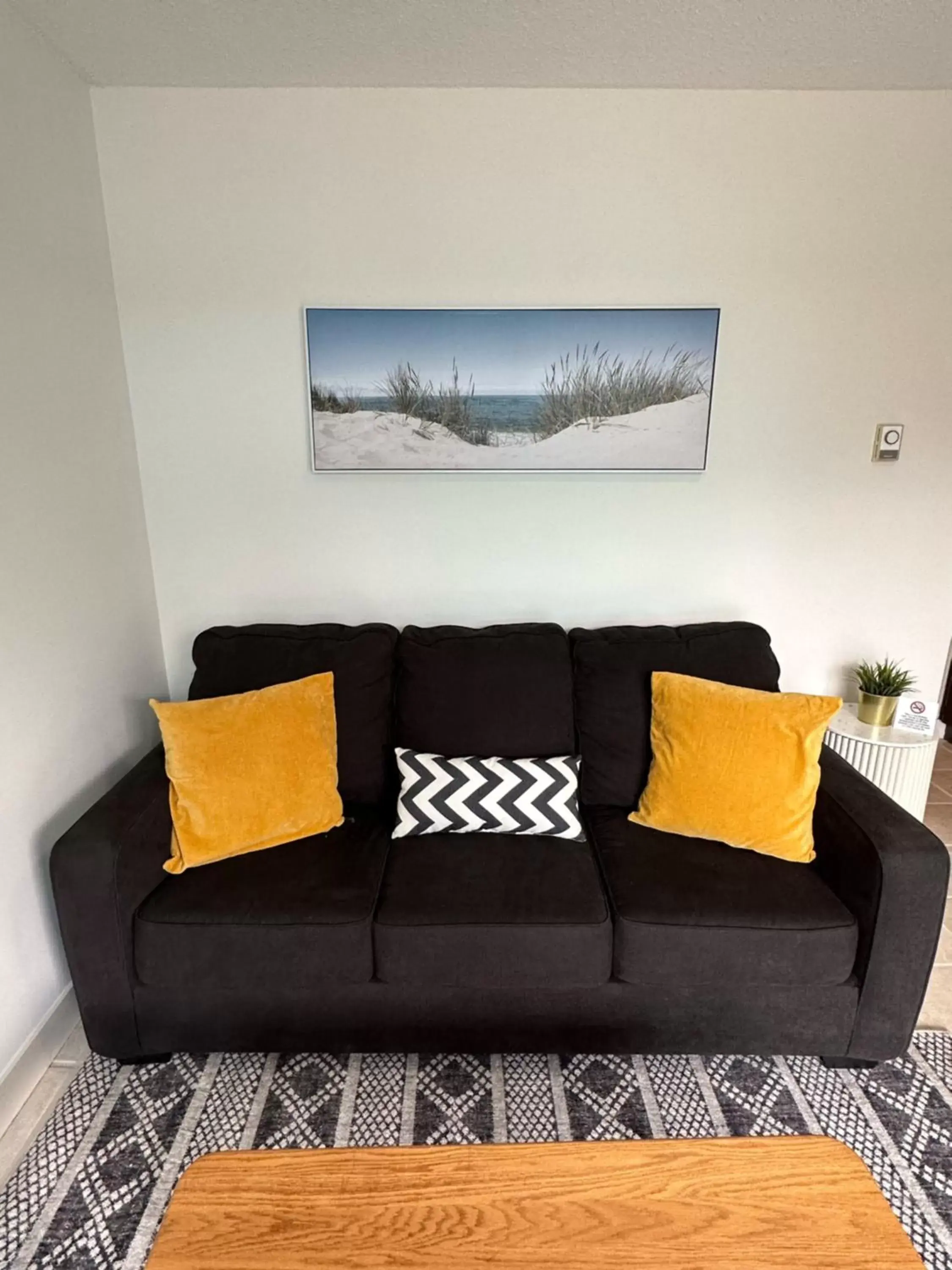 Living room, Seating Area in Lakeside Villa Inn & Suites