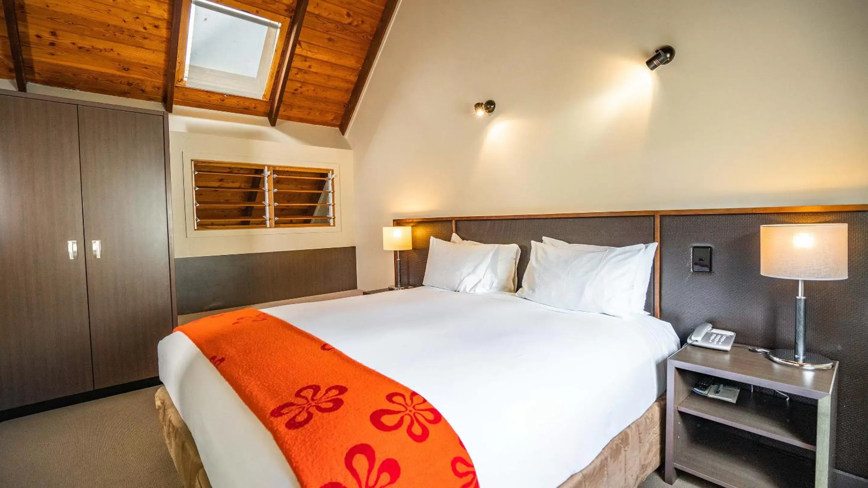 Bed in Scenic Hotel Bay of Islands