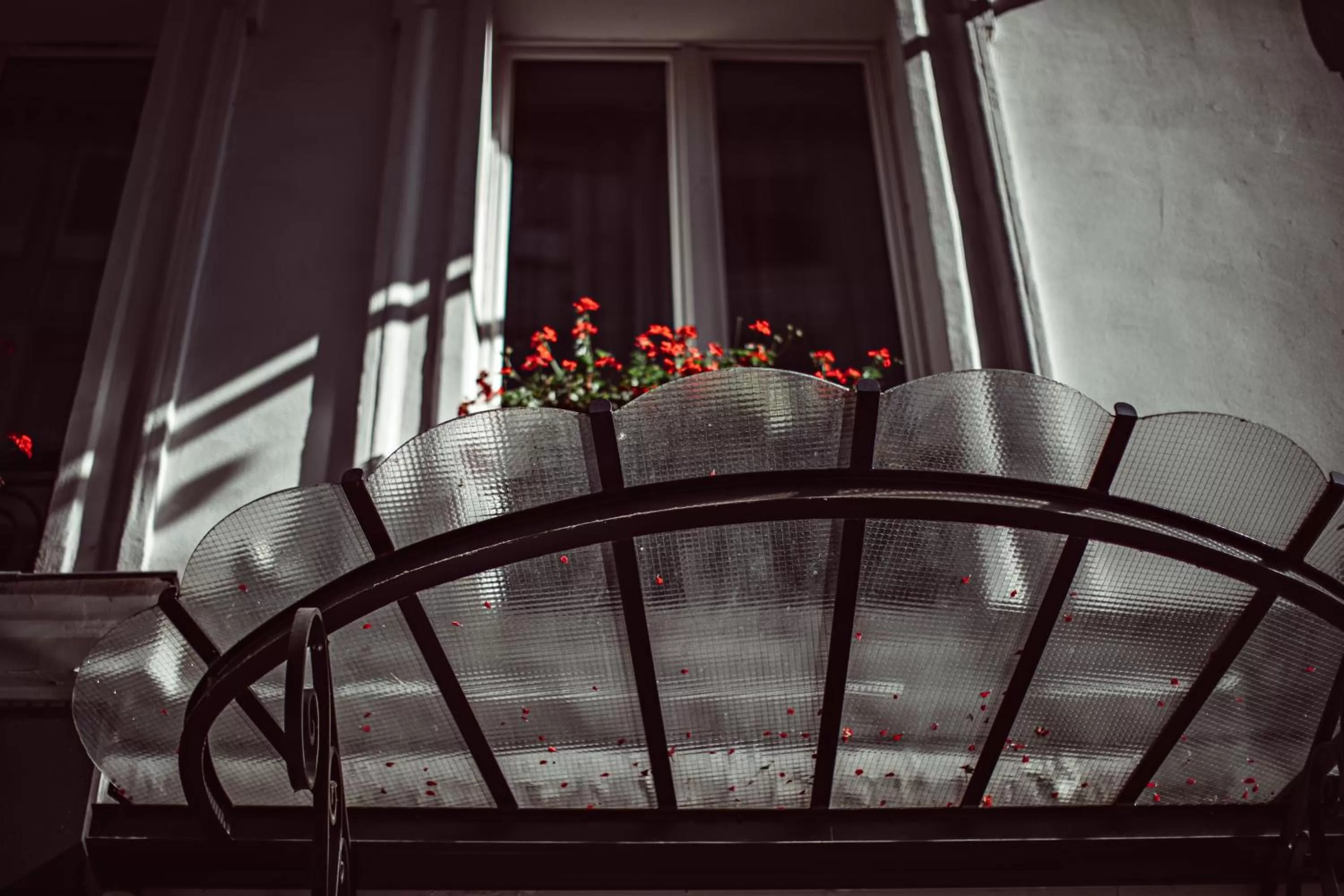 Facade/entrance in Monsieur Cadet Hotel & Spa