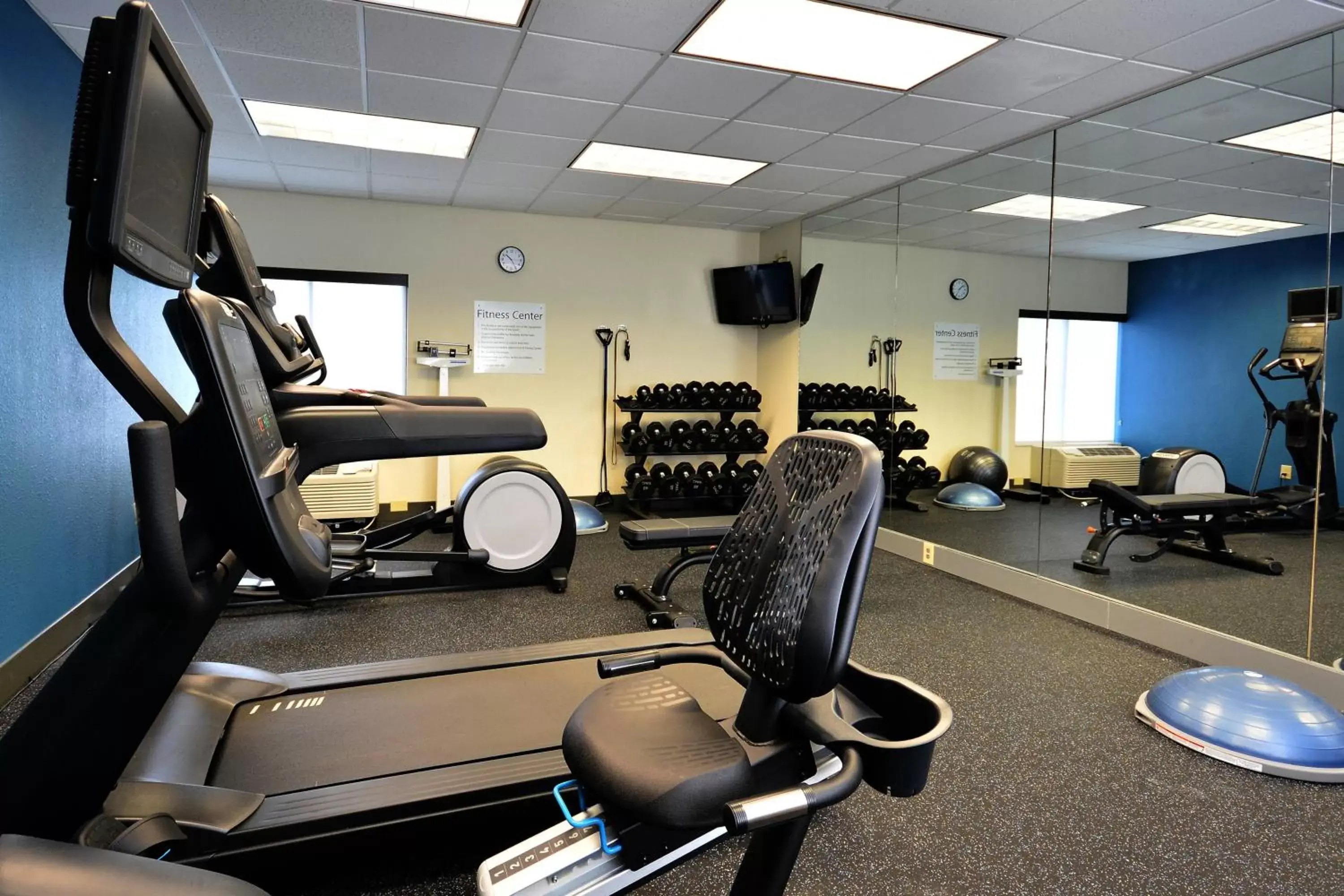 Fitness centre/facilities in Holiday Inn Express Richmond I-64 Short Pump Area by IHG Fitness centre/facilities in Holiday Inn Express Richmond I-64 Short Pump Area by IHG