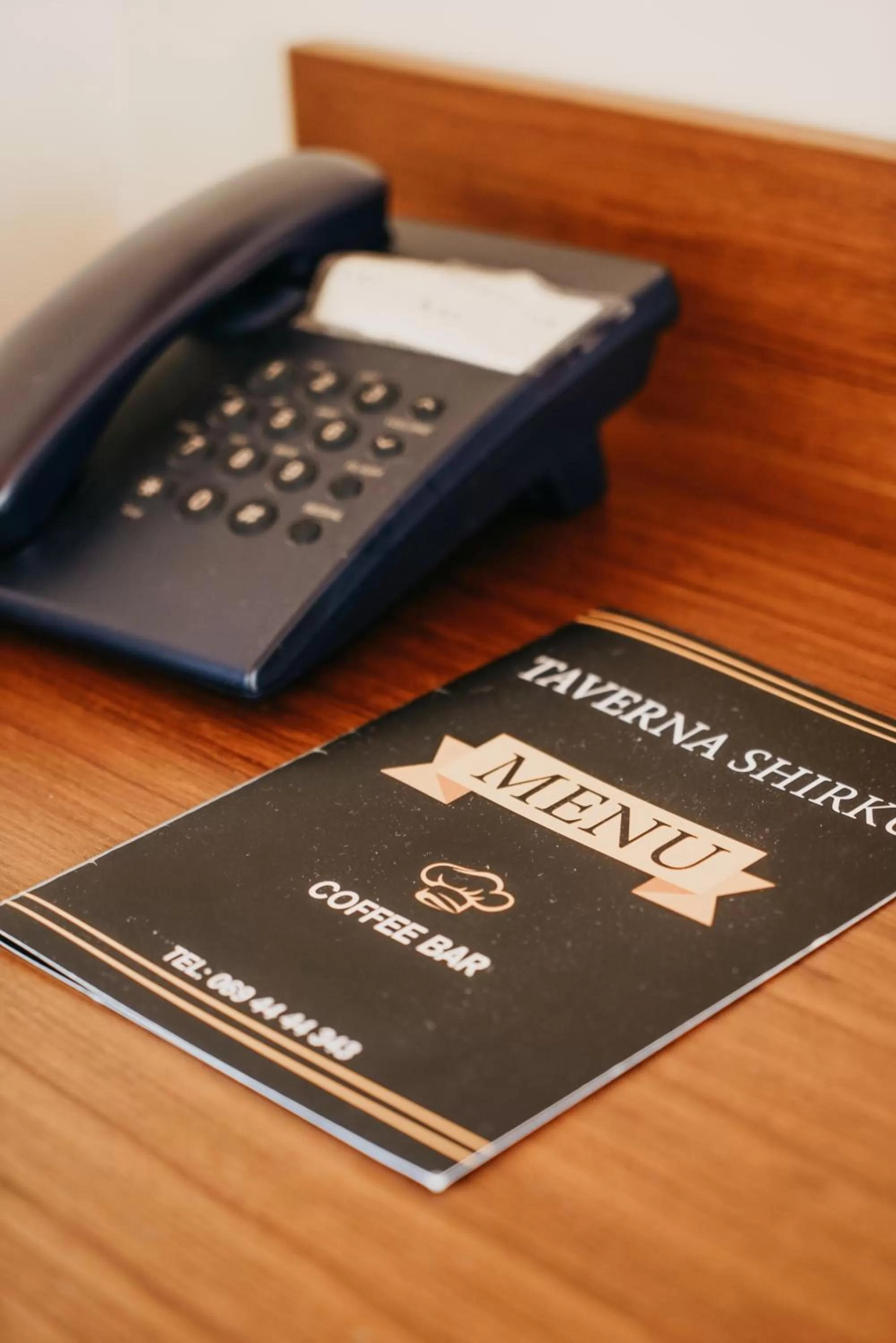 Restaurant/places to eat in Center Hotel