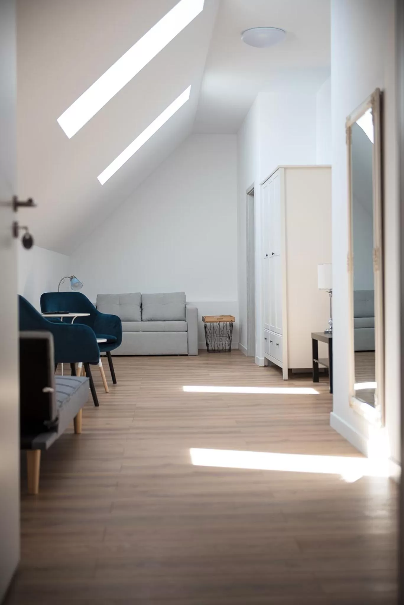 Living room in Leon's Rooms