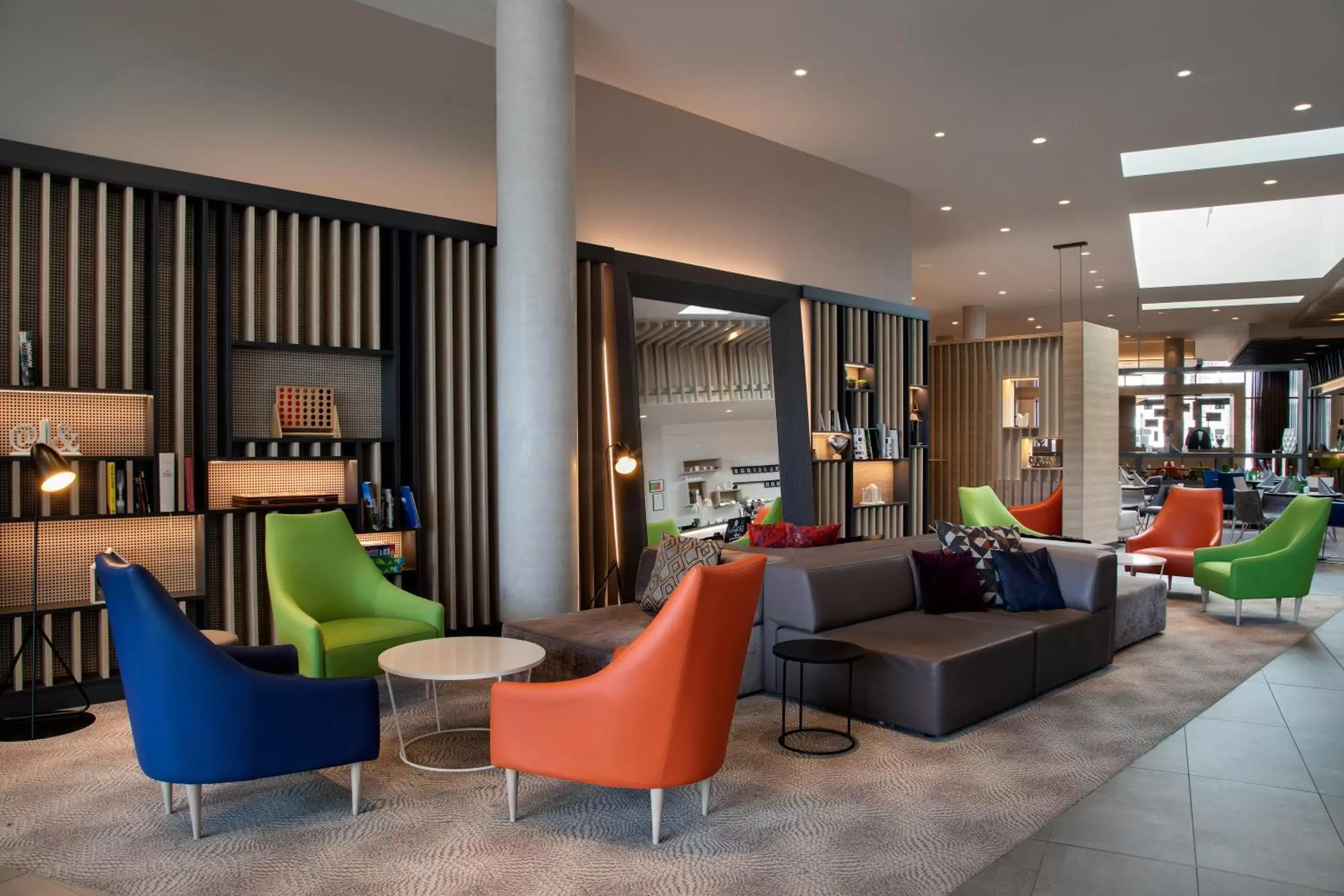 Property building, Lobby/Reception in Holiday Inn Frankfurt Airport, an IHG Hotel
