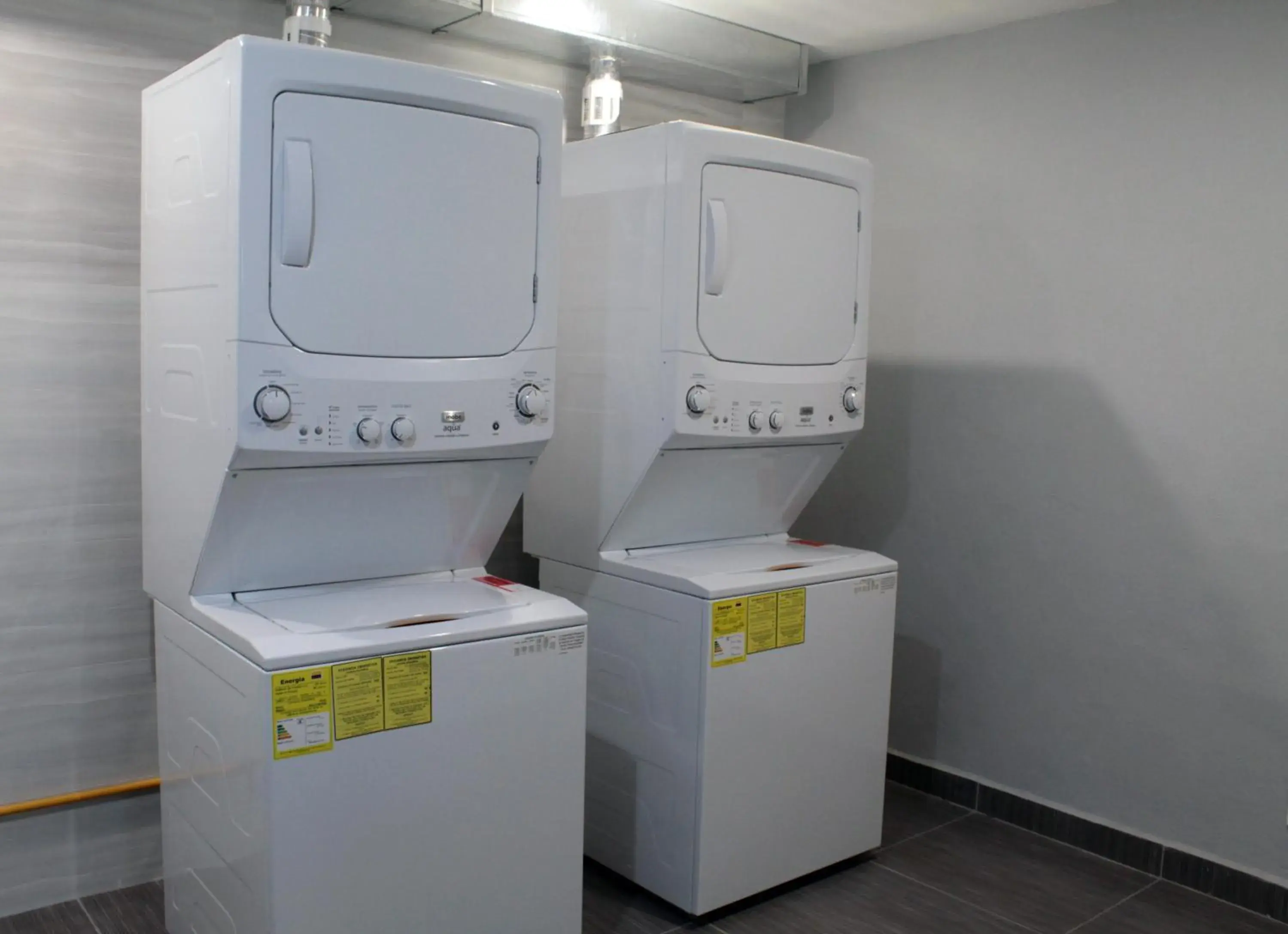 Area and facilities, Bathroom in Casa Inn Business Irapuato
