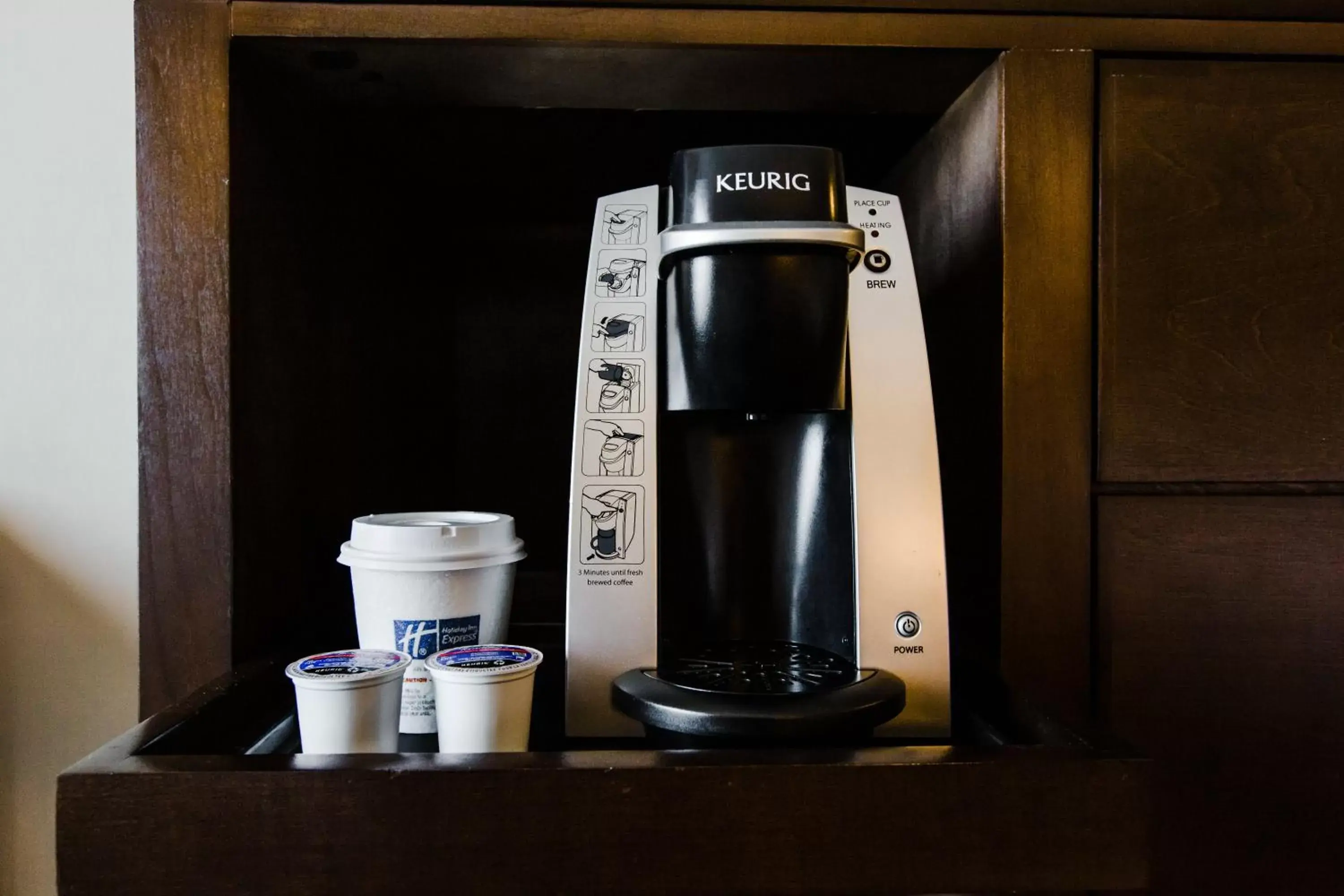 Photo of the whole room, Coffee/Tea Facilities in Holiday Inn Express & Suites Spruce Grove - Stony Plain, an IHG Hotel