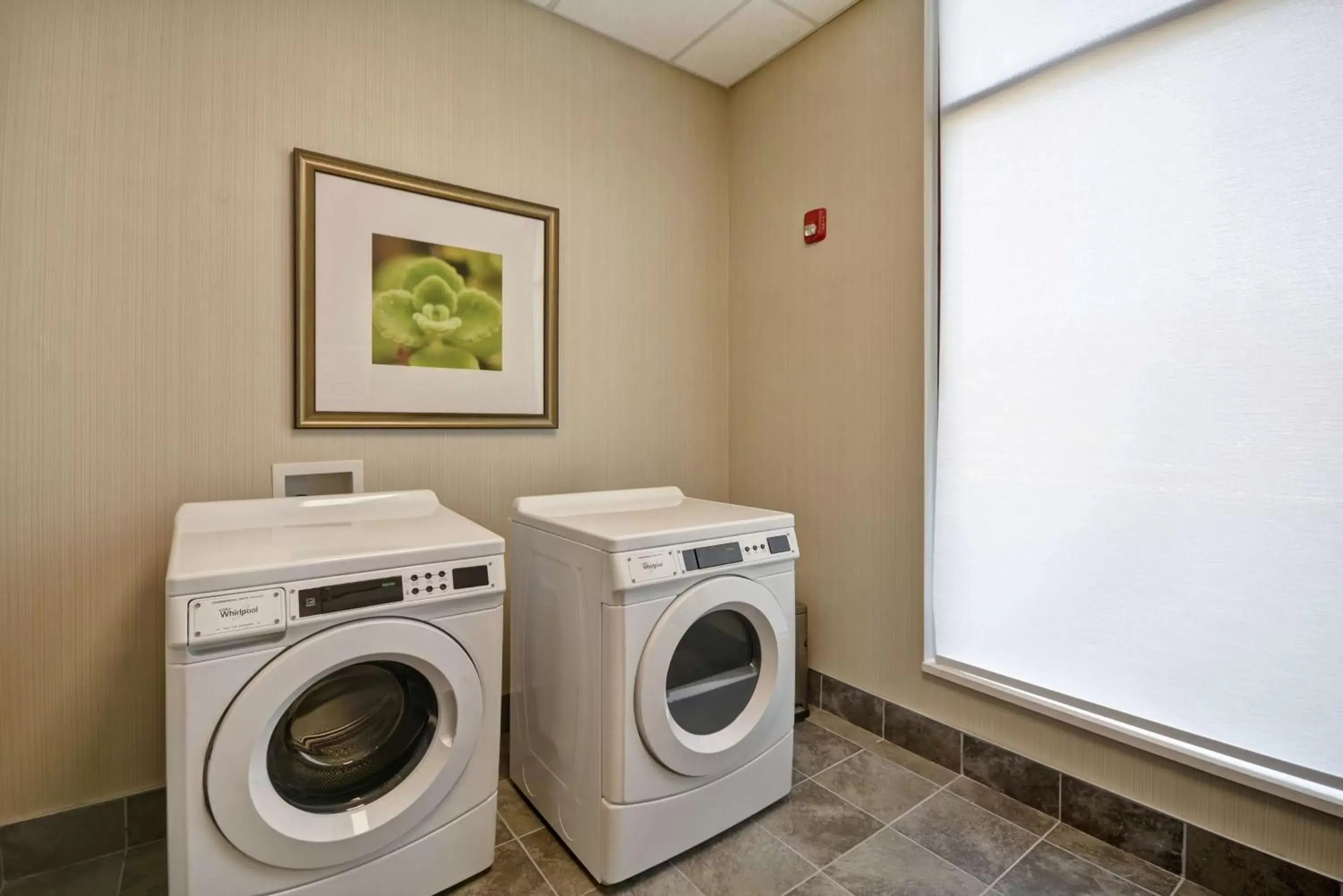 Property building, Bathroom in Hilton Garden Inn Gastonia