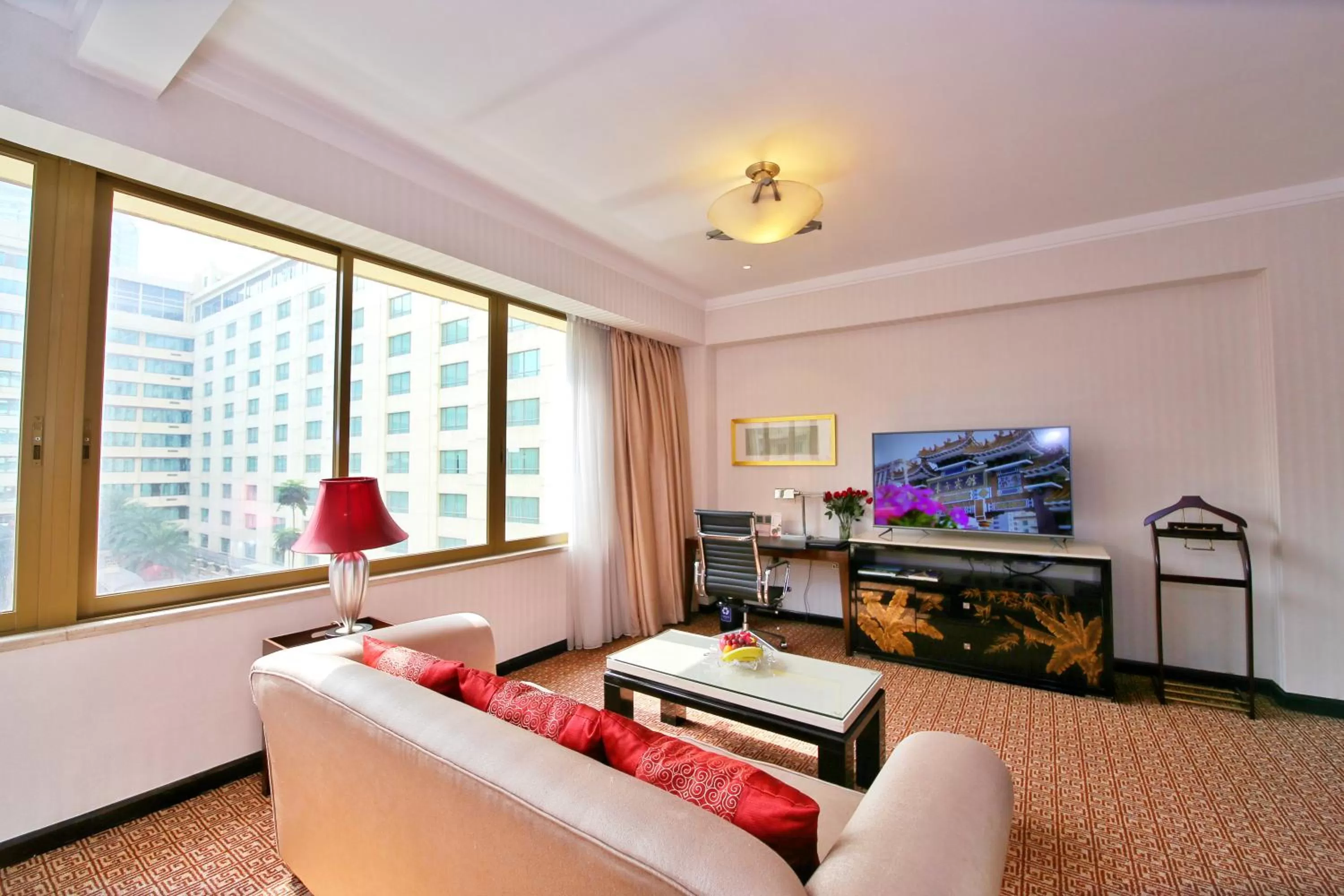 Seating area in Guangzhou Dong Fang Hotel