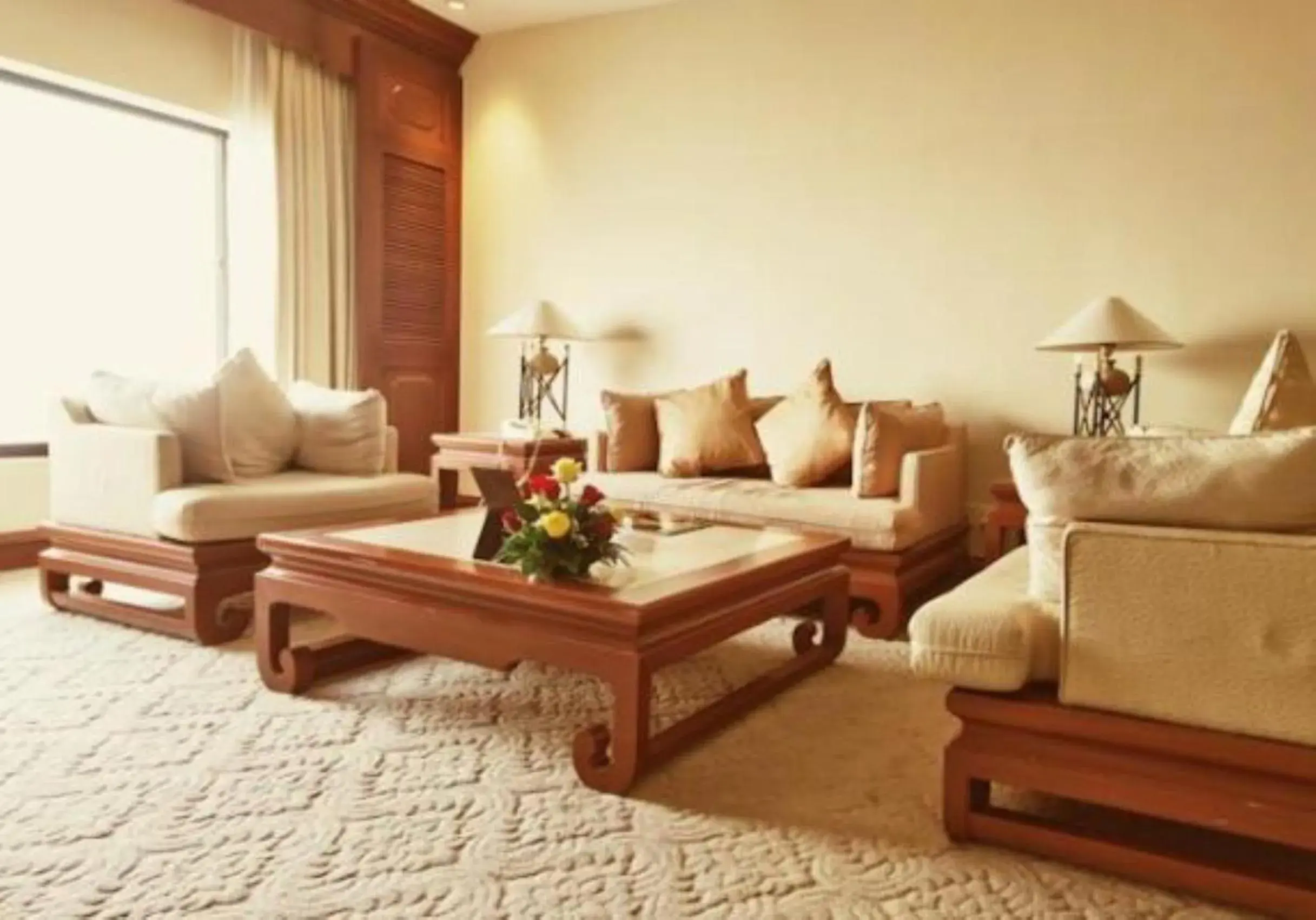 Living room, Seating Area in Hotel Cambodiana