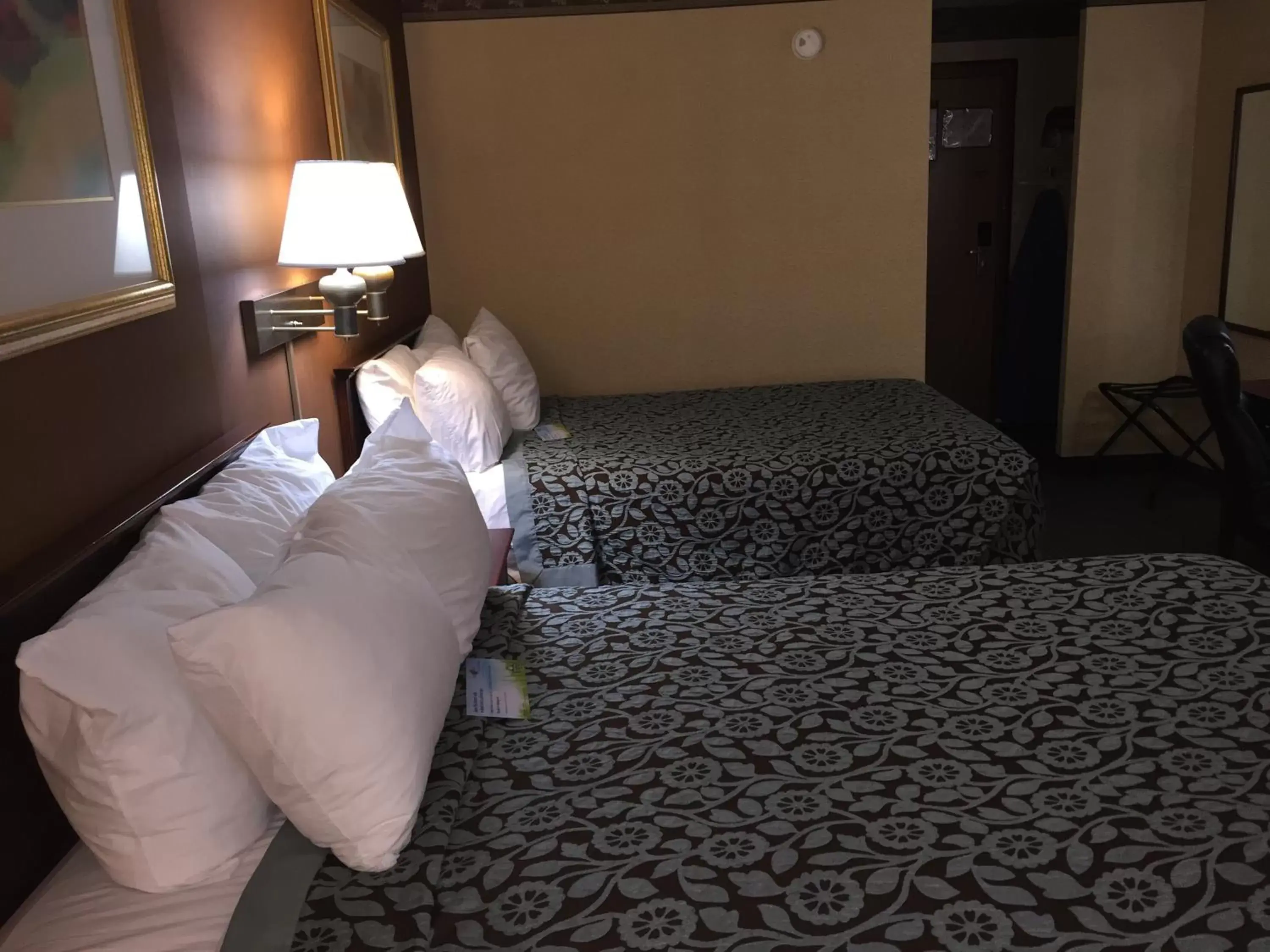 Room with Two Double Beds - Non-Smoking in Days Inn by Wyndham Pittsburgh