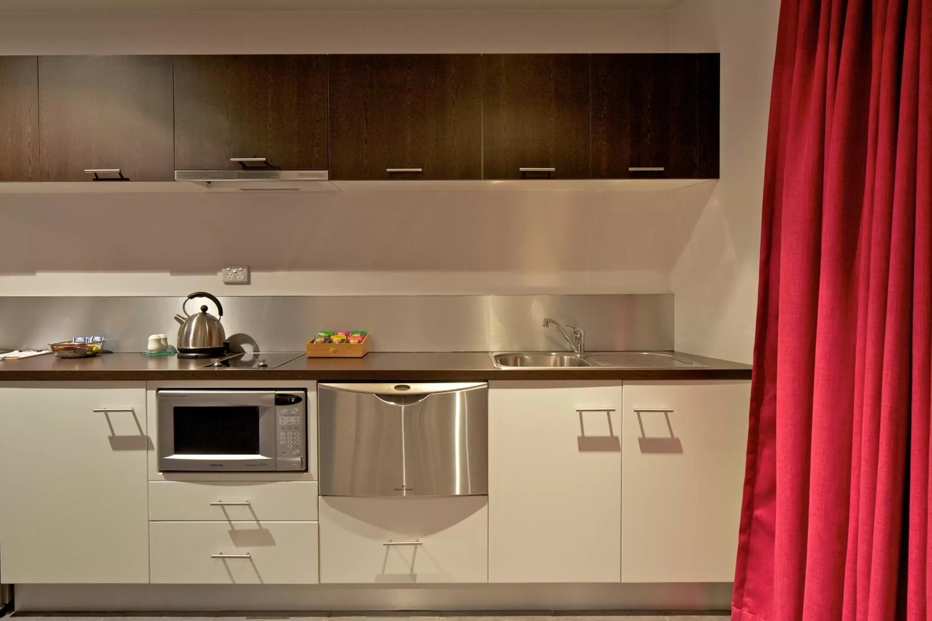 Kitchen or kitchenette, Kitchen/Kitchenette in Zero Davey Boutique Apartment Hotel