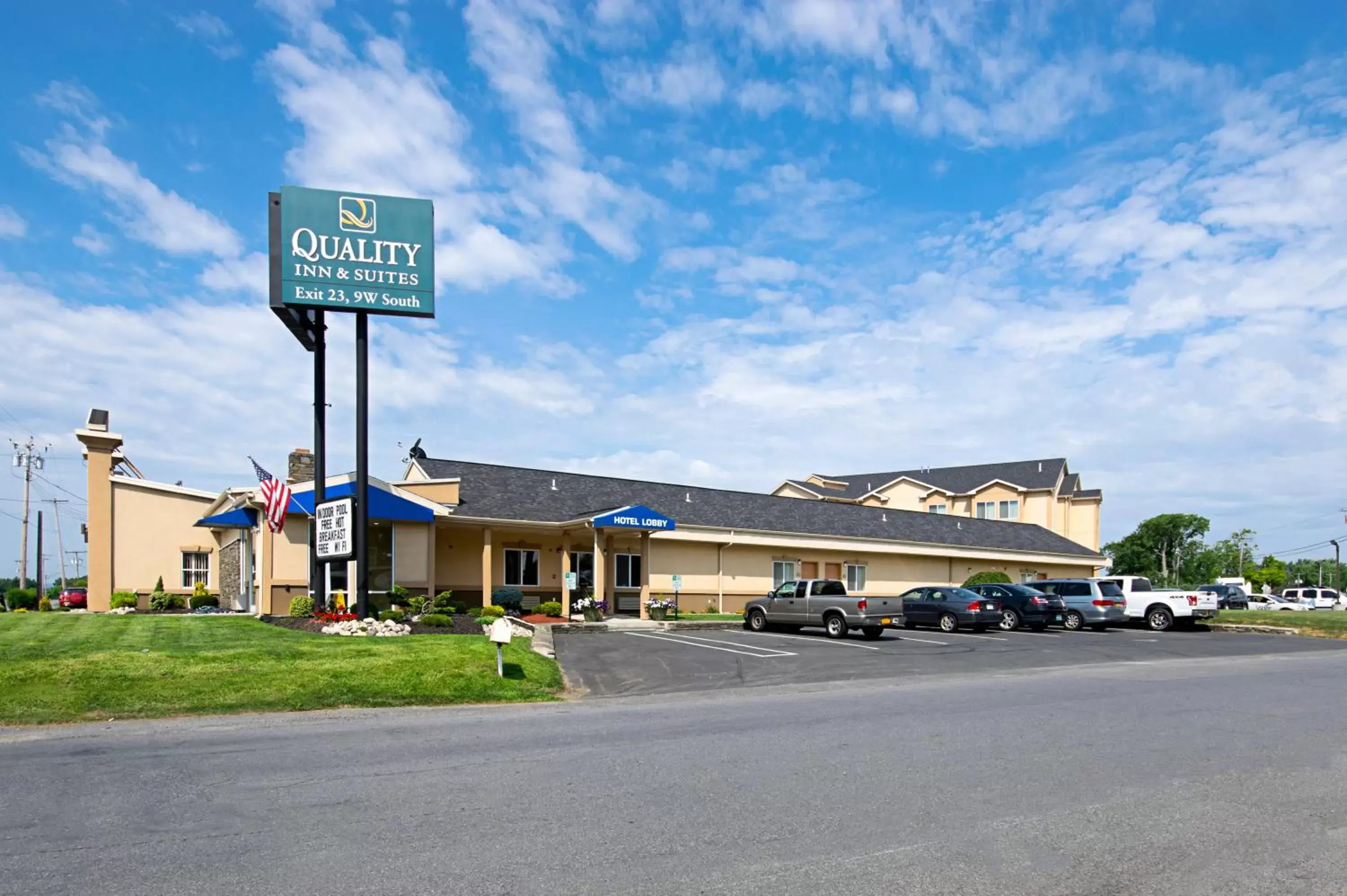 Property building in Quality Inn & Suites Glenmont - Albany South