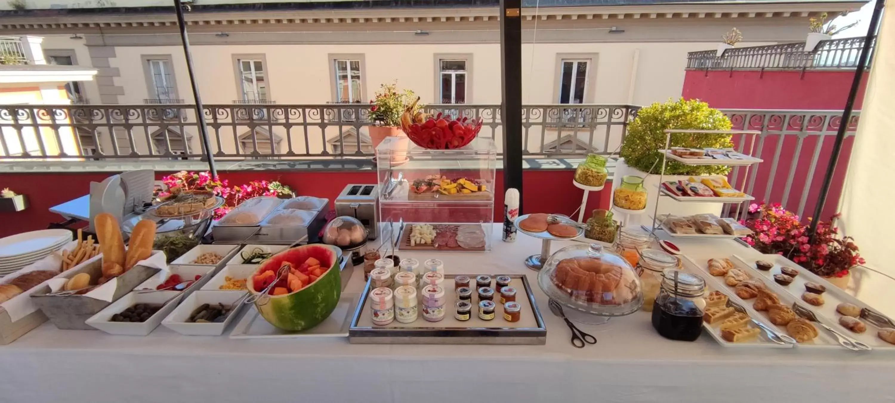 Buffet breakfast in La Ciliegina Lifestyle Hotel
